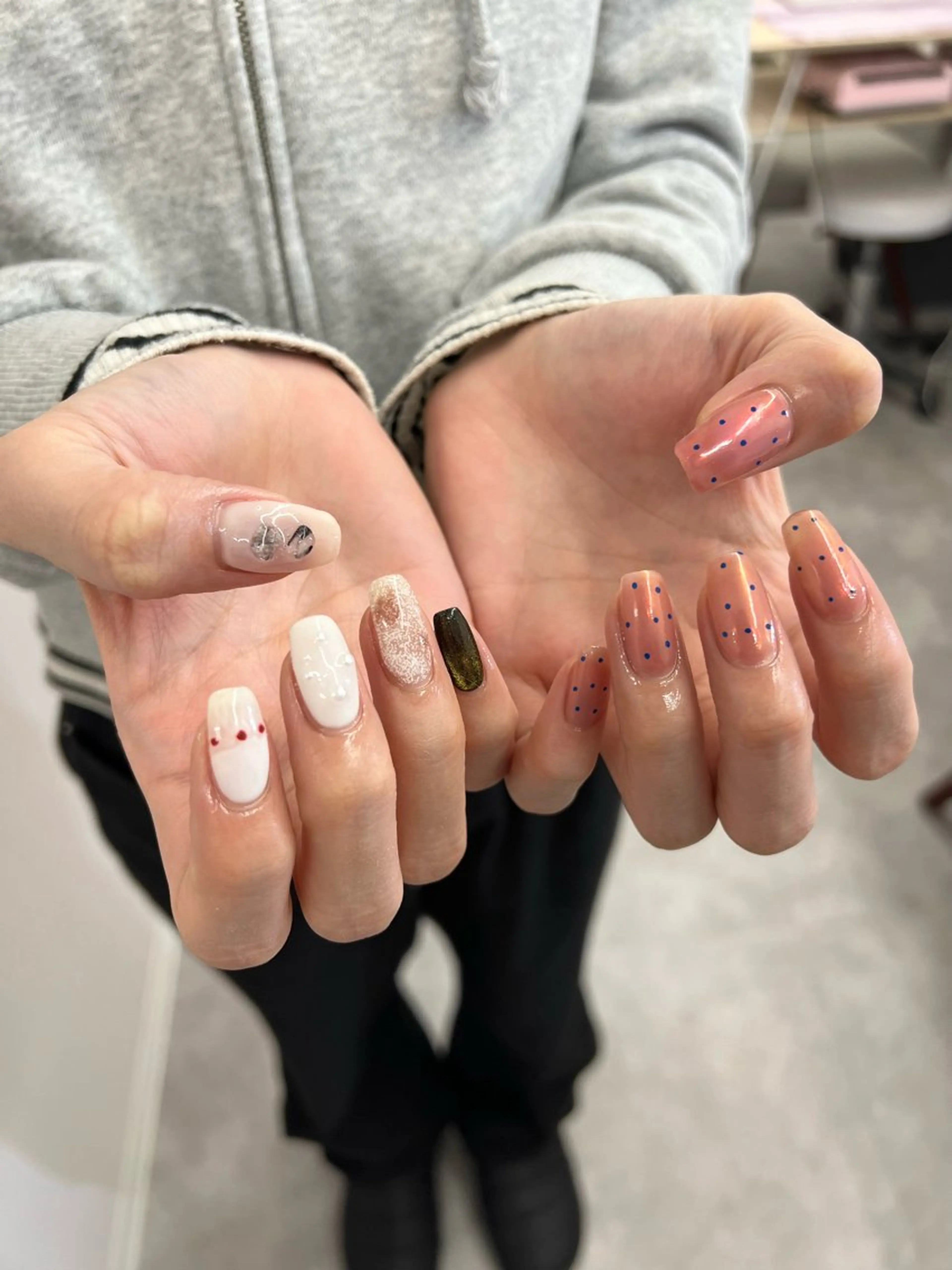 ネイル ジェルネイル マグネットネイル ニュアンスネイル パラジェル ピンク ハンドネイル ハンドケア Bana_ Nailのネイルデザイン