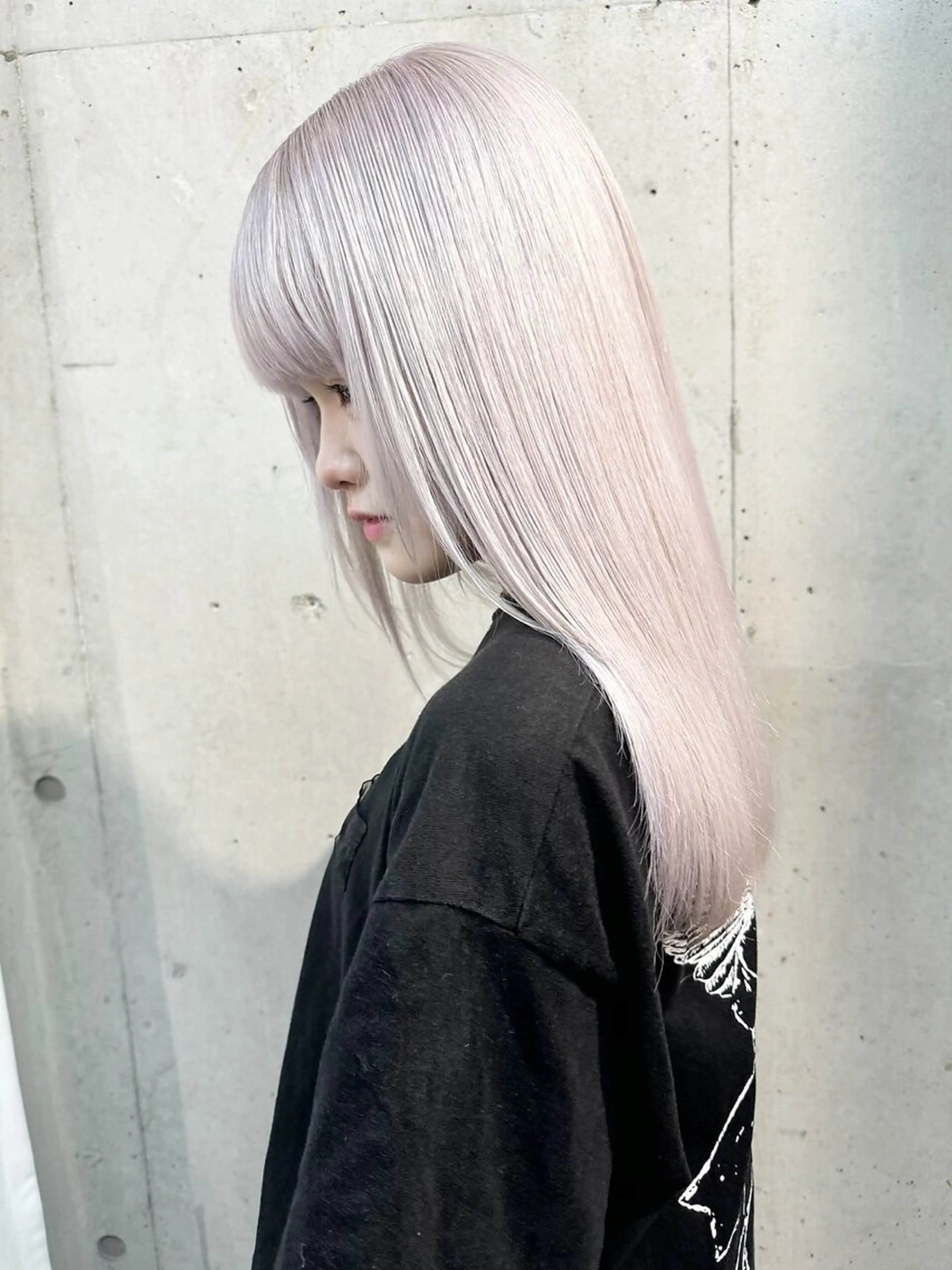 ロング カラー ヘアカラー トリートメント lani ブリーチ /ダブルカラーのヘアスタイル