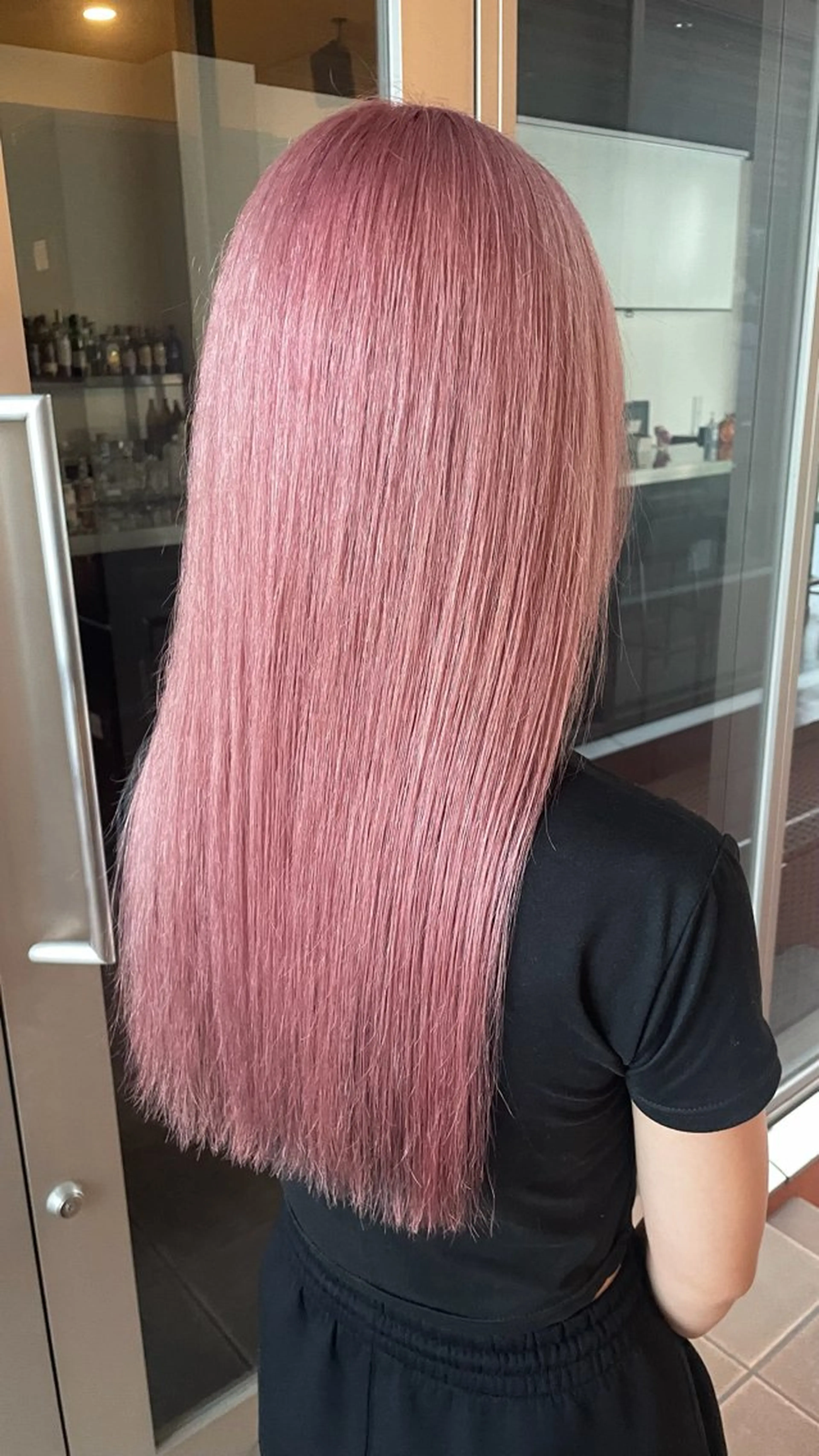 ロング カラー ヘアカラー トリートメント ブリーチ/髪質改善/ ハイトーン/暖色のヘアスタイル