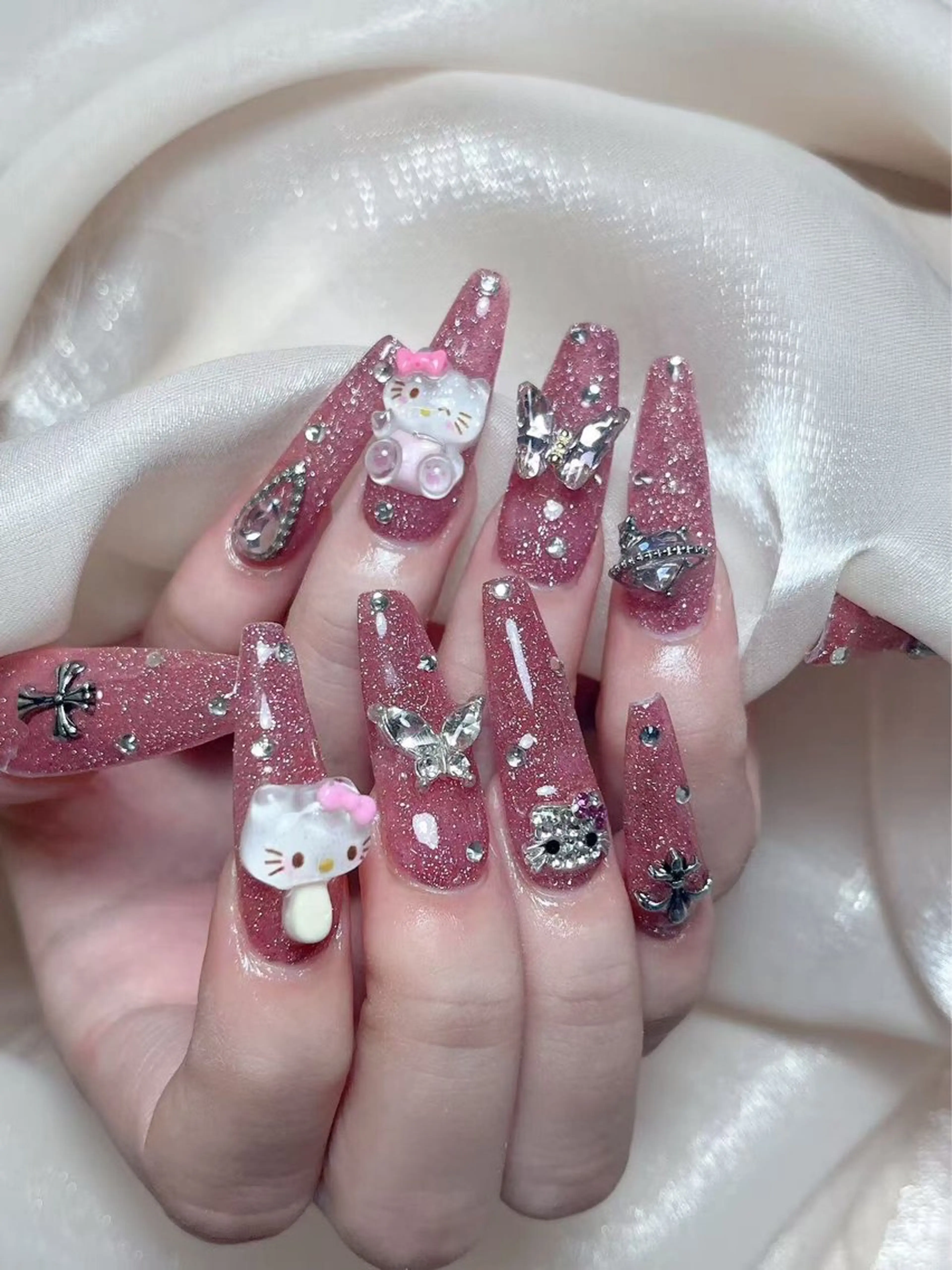 ネイル ハンドネイル LR.ONE ヨウのネイルデザイン