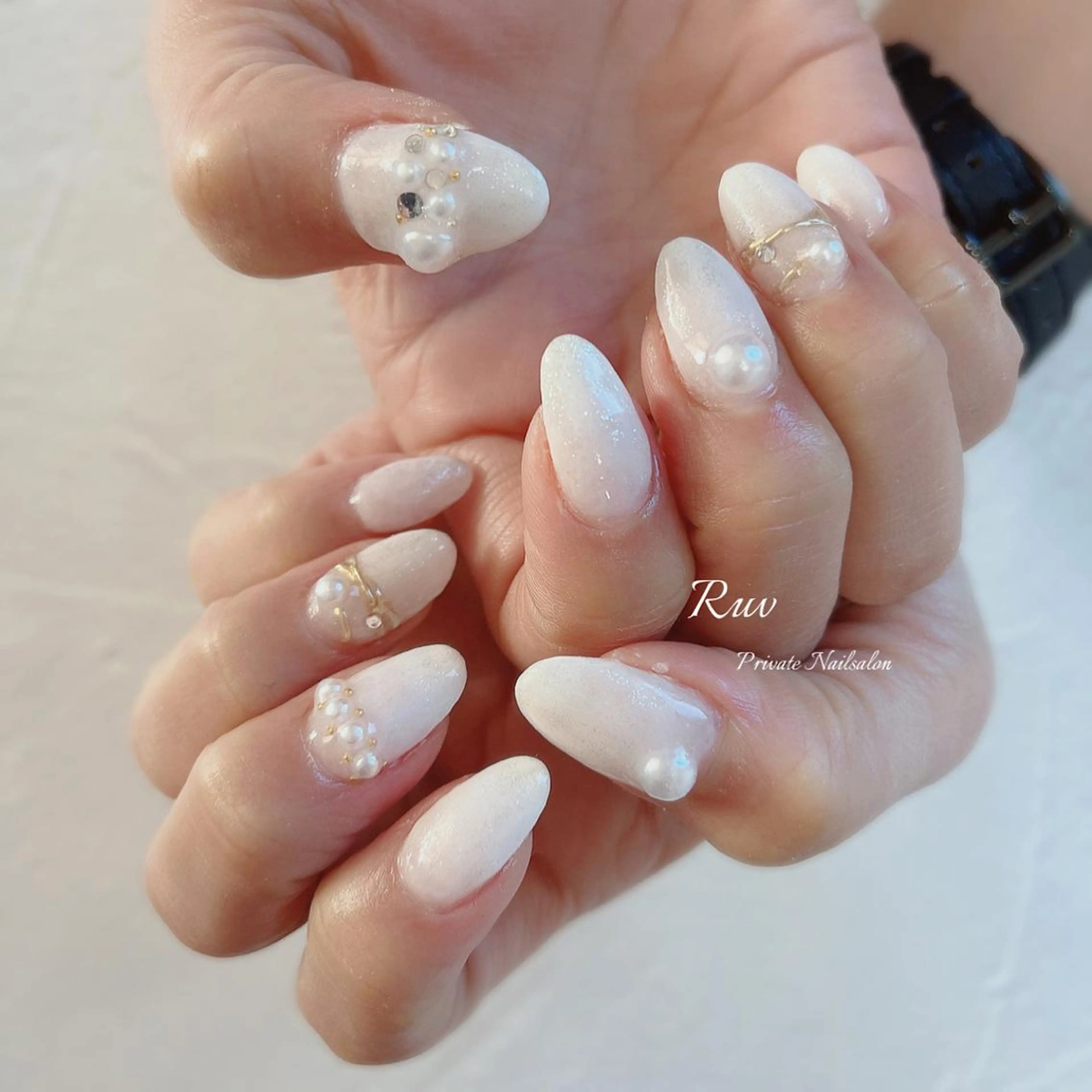 ネイル ハンドネイル プライベート ネイルサロン　ルヴのネイルデザイン