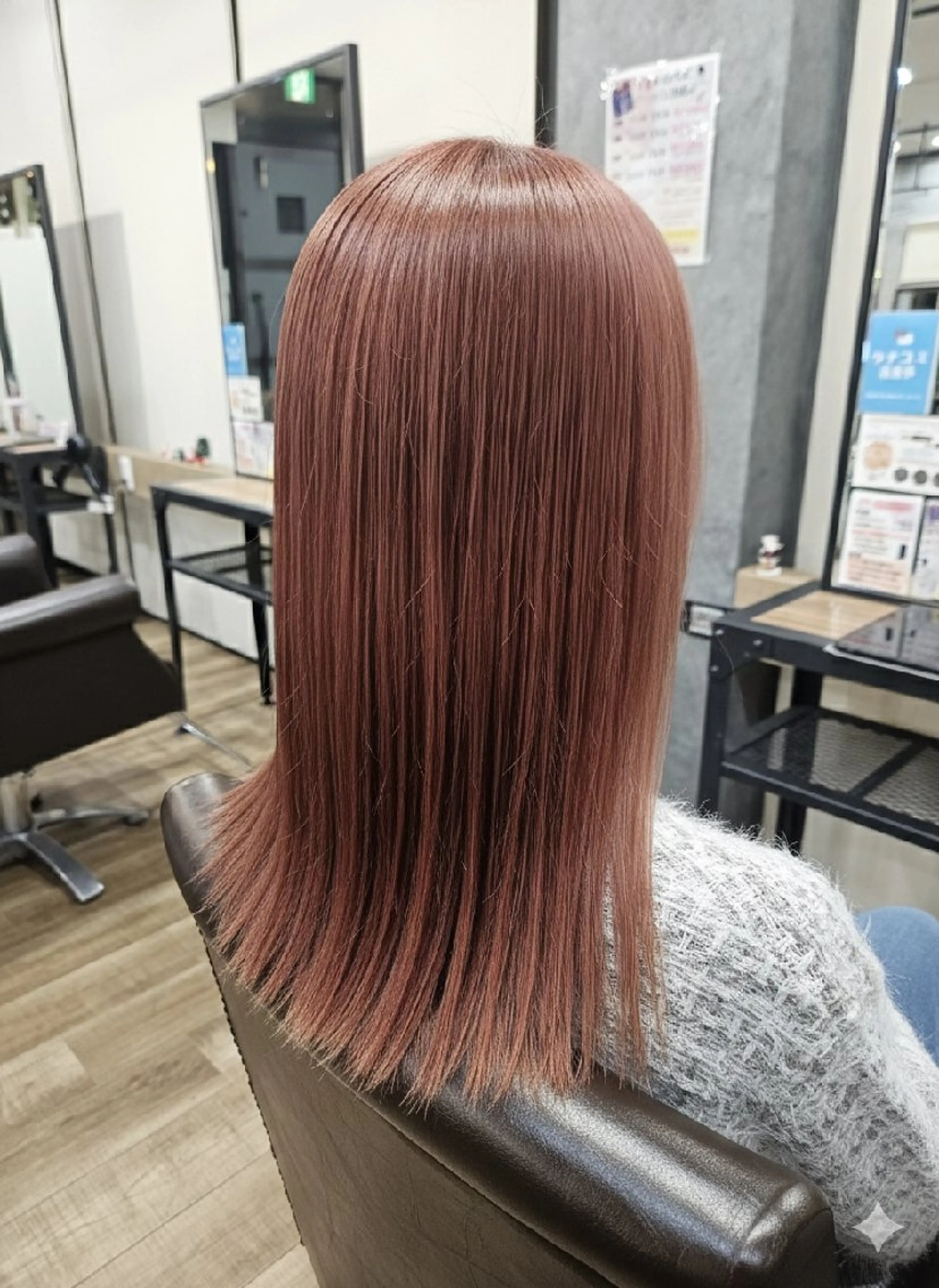 セミロング 山田 一輝のヘアスタイル