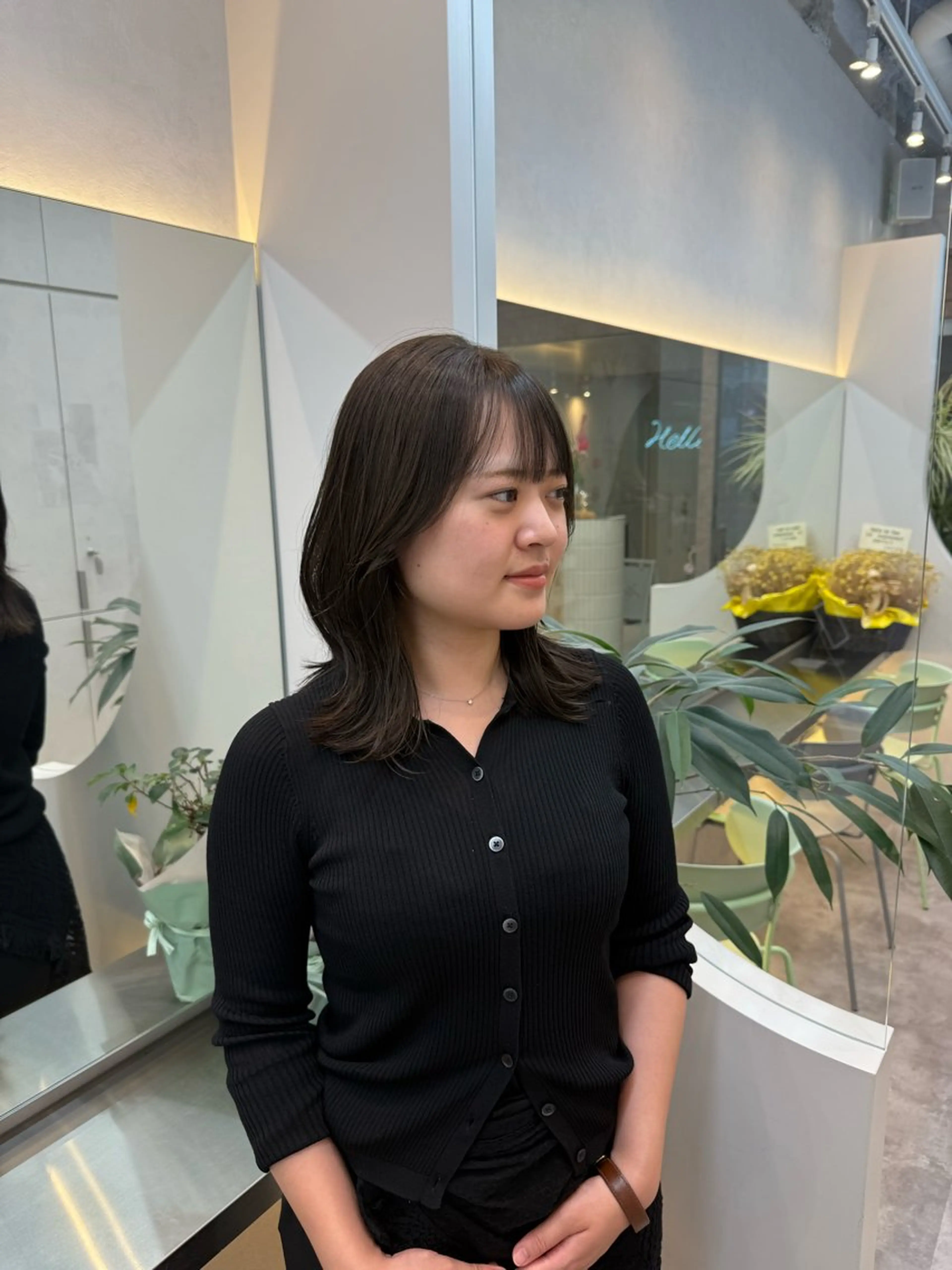 ミディアム カット ヘアカラー トリートメント Hello by Sea所属・レイヤー/艶髪/ボブ /くびれ/伊藤　勇司のヘアスタイル