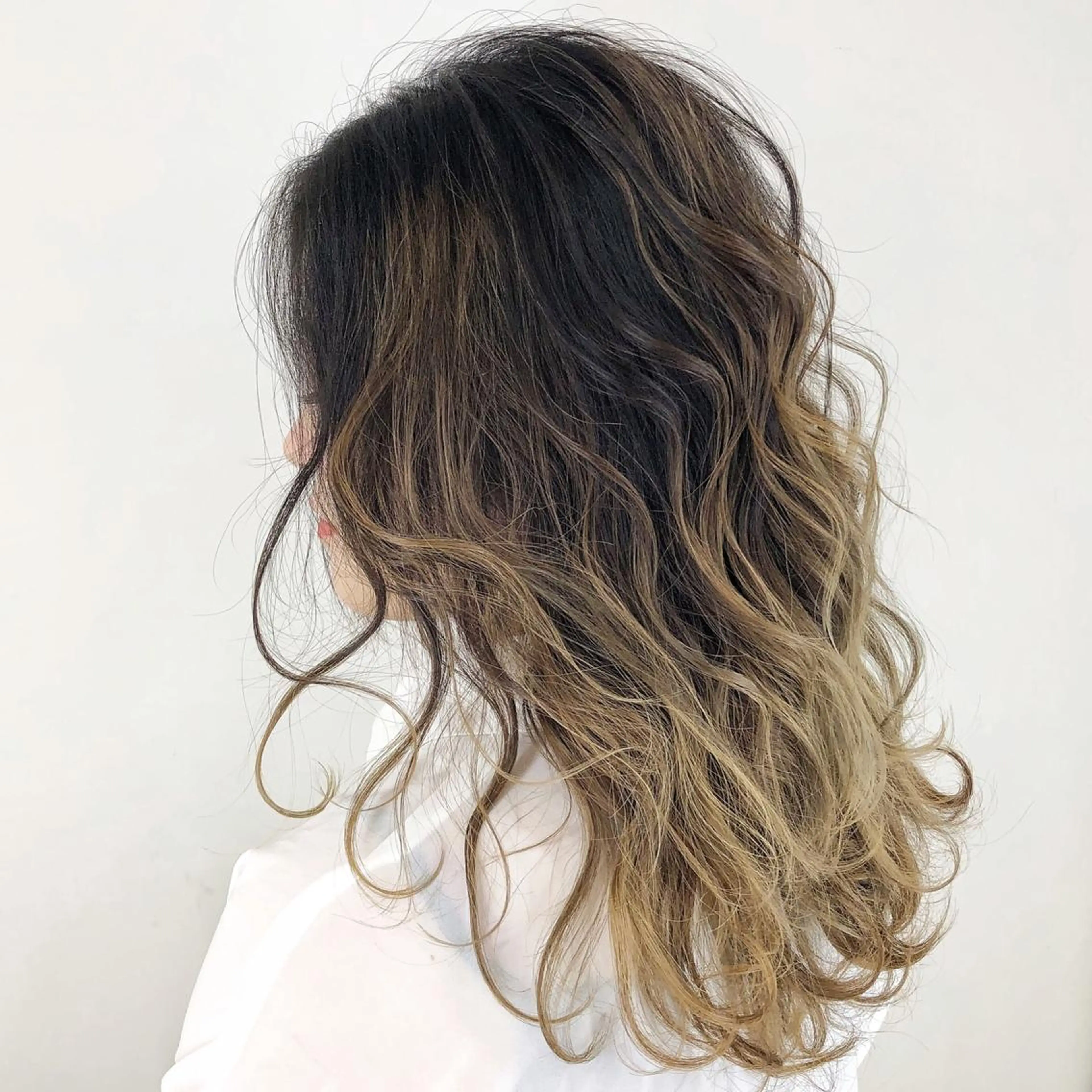 セミロング 外国人風カラー レイヤー,ボブ / 彩未のヘアスタイル