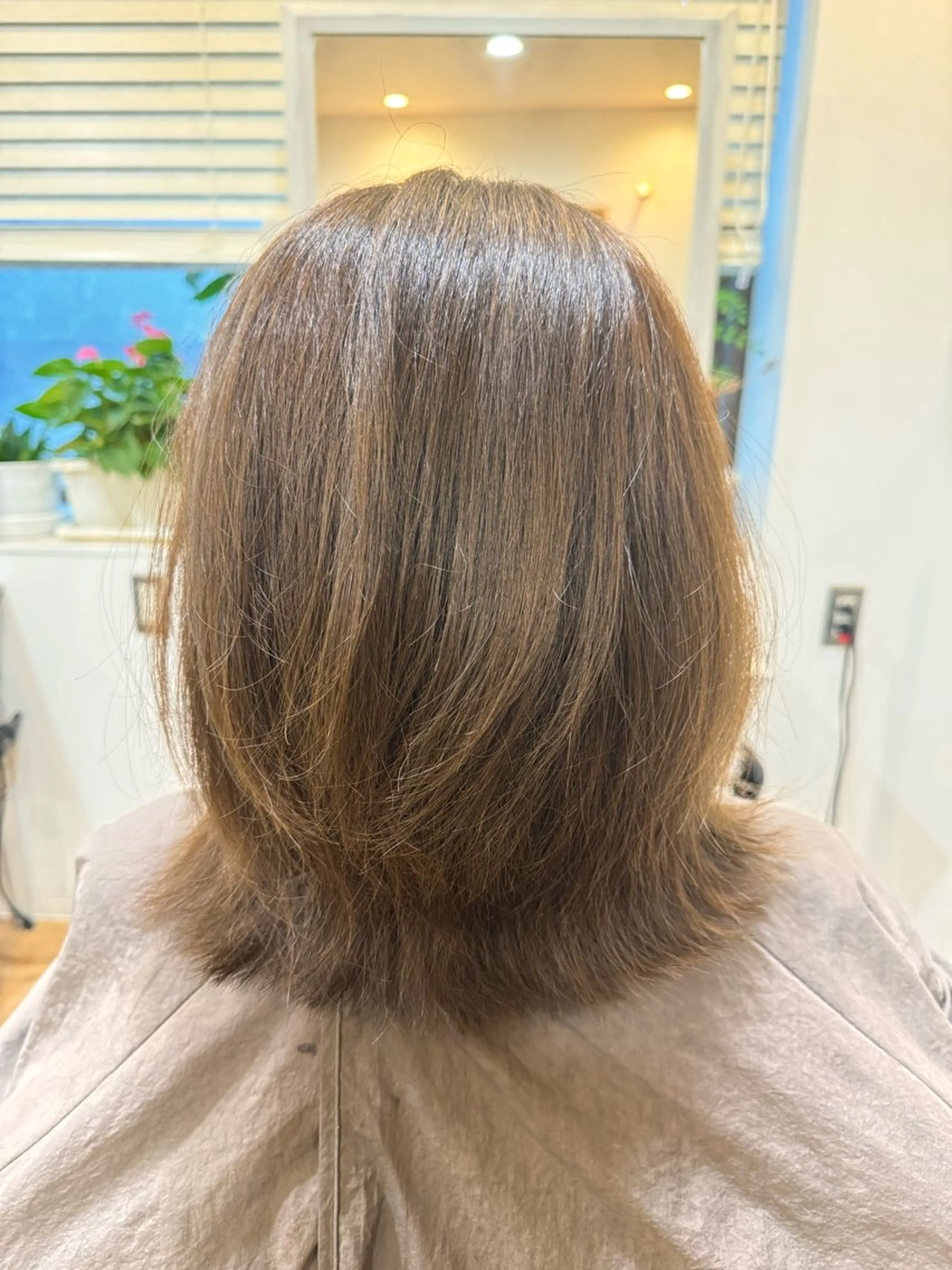 ミディアム ハイライト カット ヘアカラー トリートメント hair salon Rich 横須賀中央店所属・カットモデル募集🐥 高橋さらのヘアスタイル