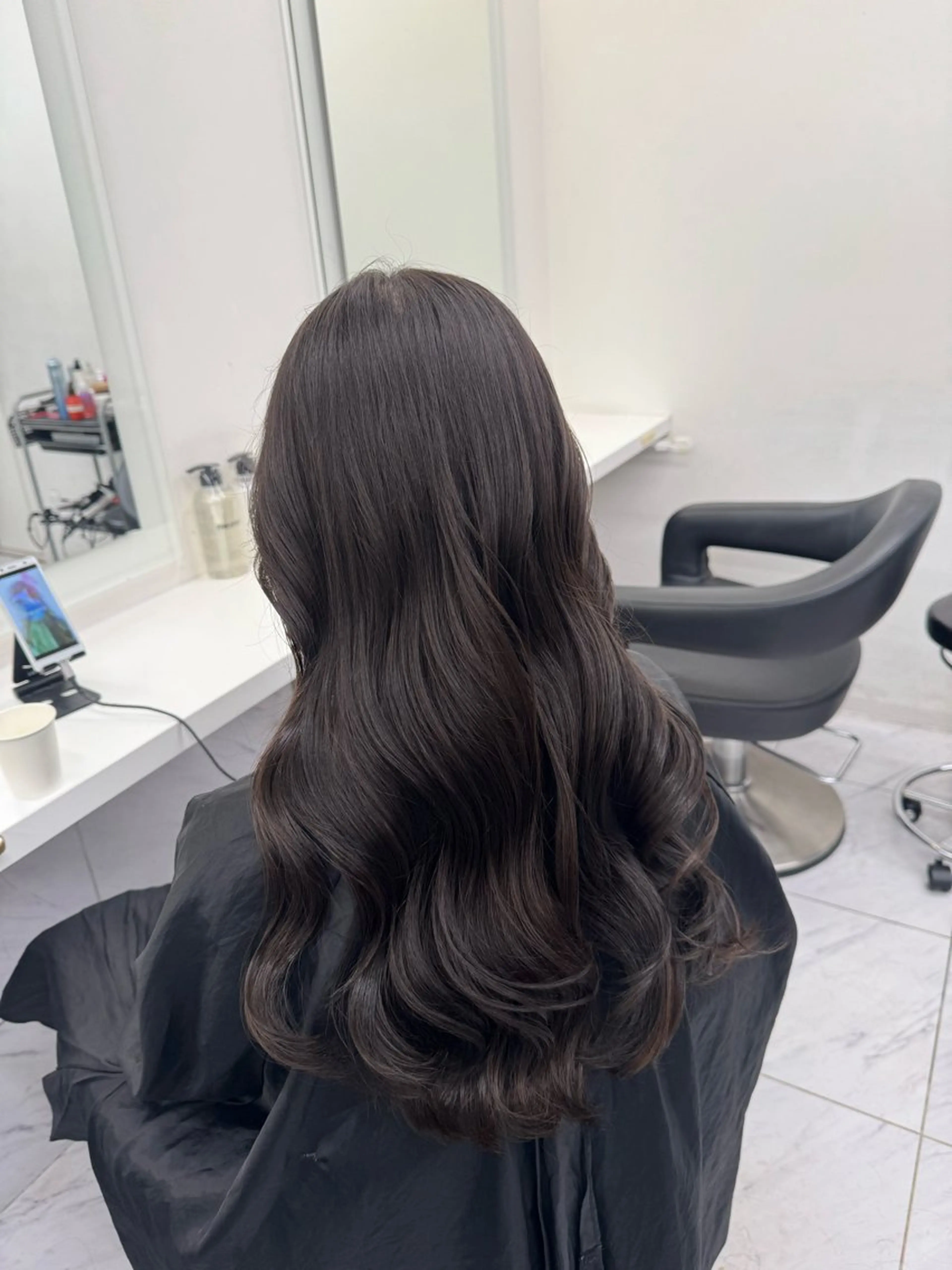 セミロング カラー ヘアアレンジ ブリーチ ブリーチなしカラー レイヤーカット ヘアカラー トリートメント ヘアセット 顔まわりカット の達人のヘアスタイル