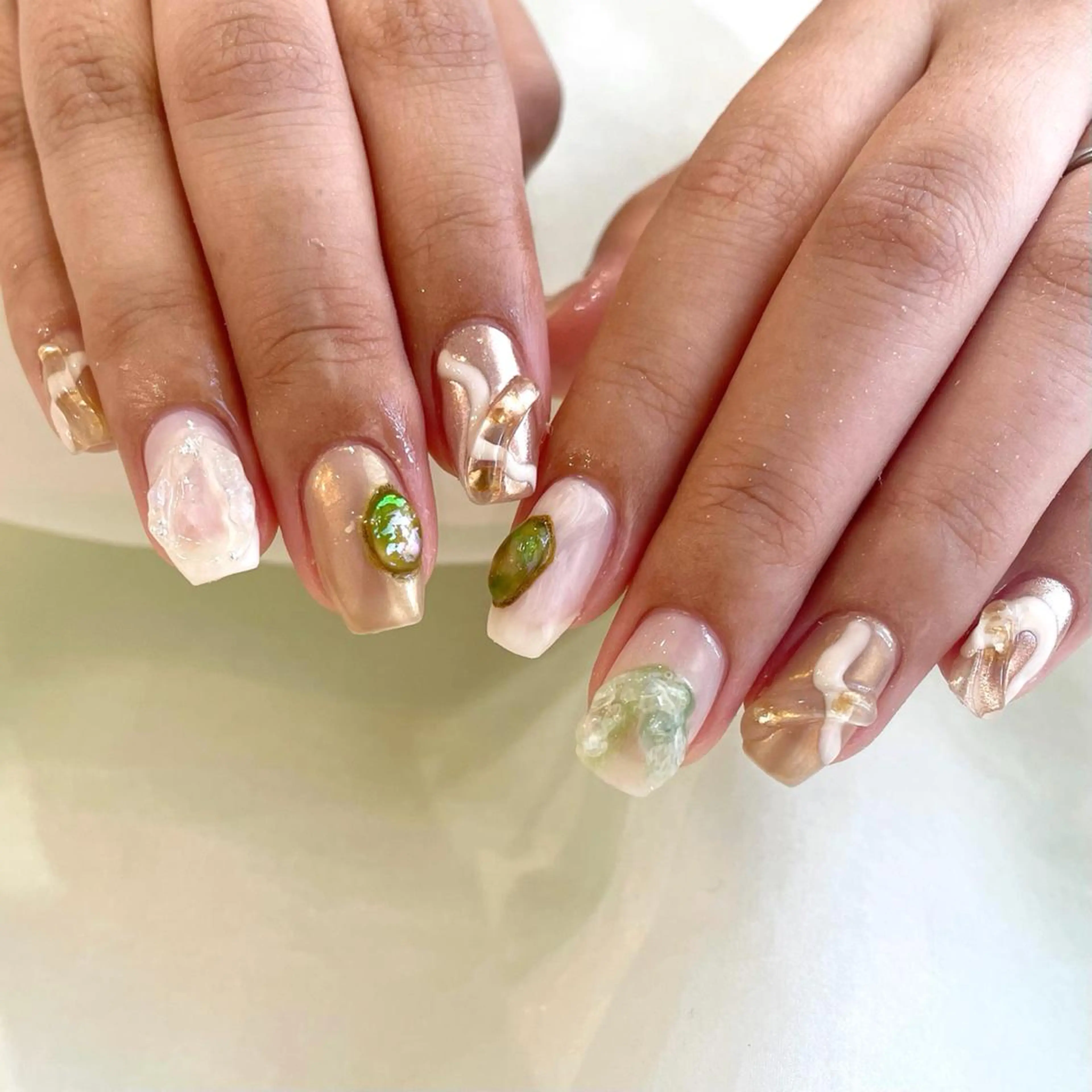 ネイル ハンドネイル 新井 ひなののネイルデザイン