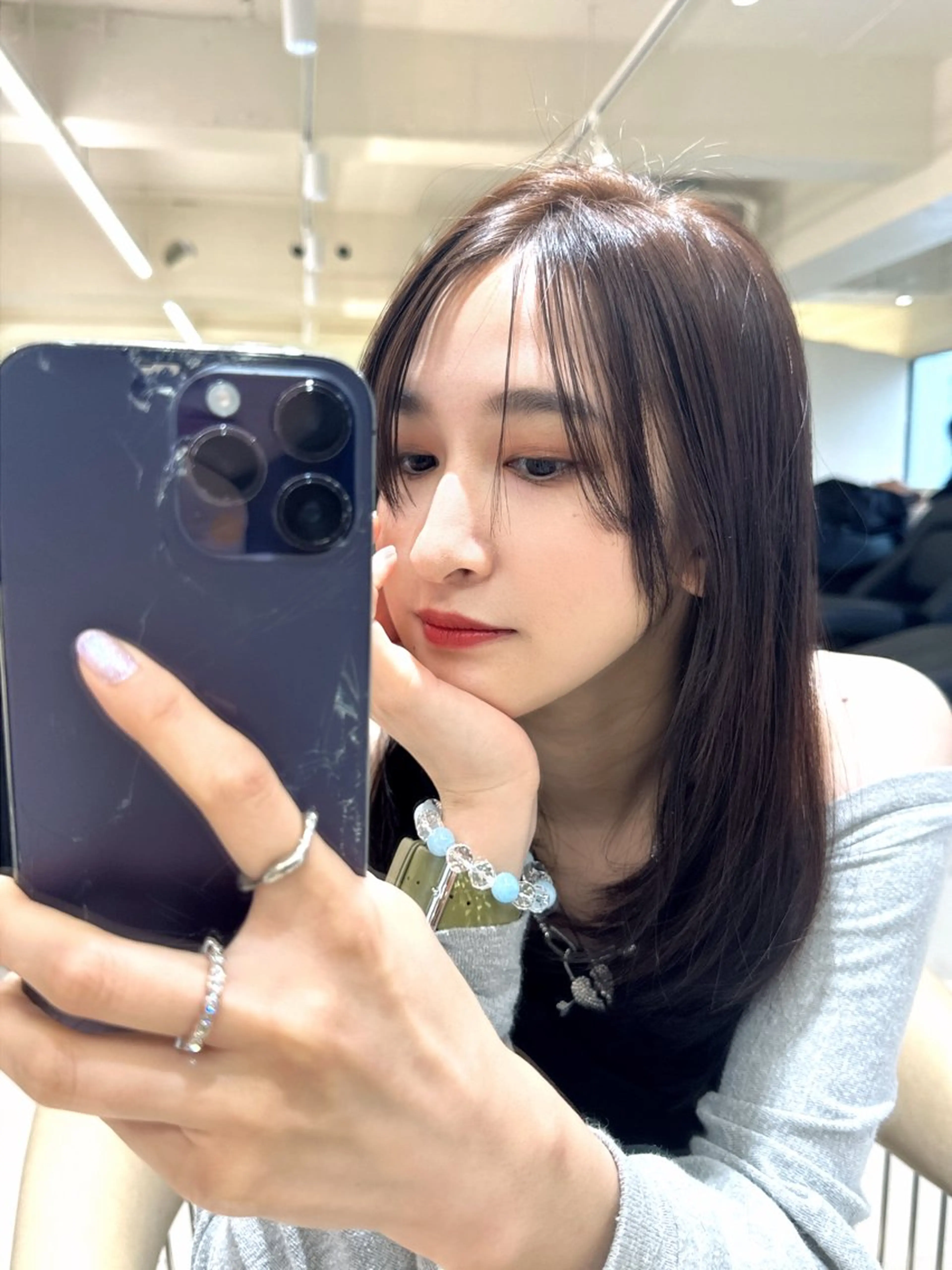 ロング カラー カット センターパート/ 暖色カラーayuのヘアスタイル