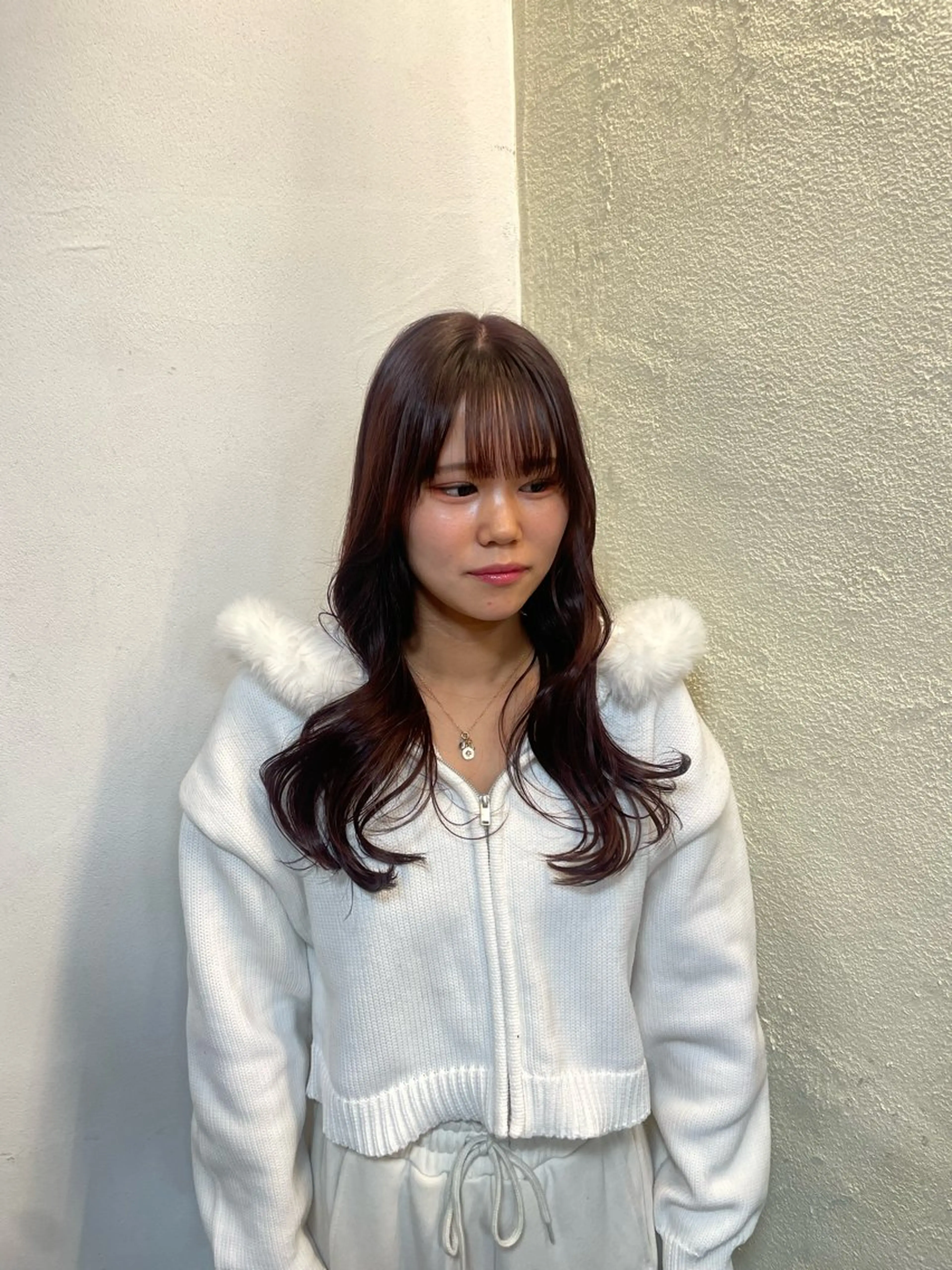 ロング カット ヘアカラー 大庭 萌瑚のヘアスタイル