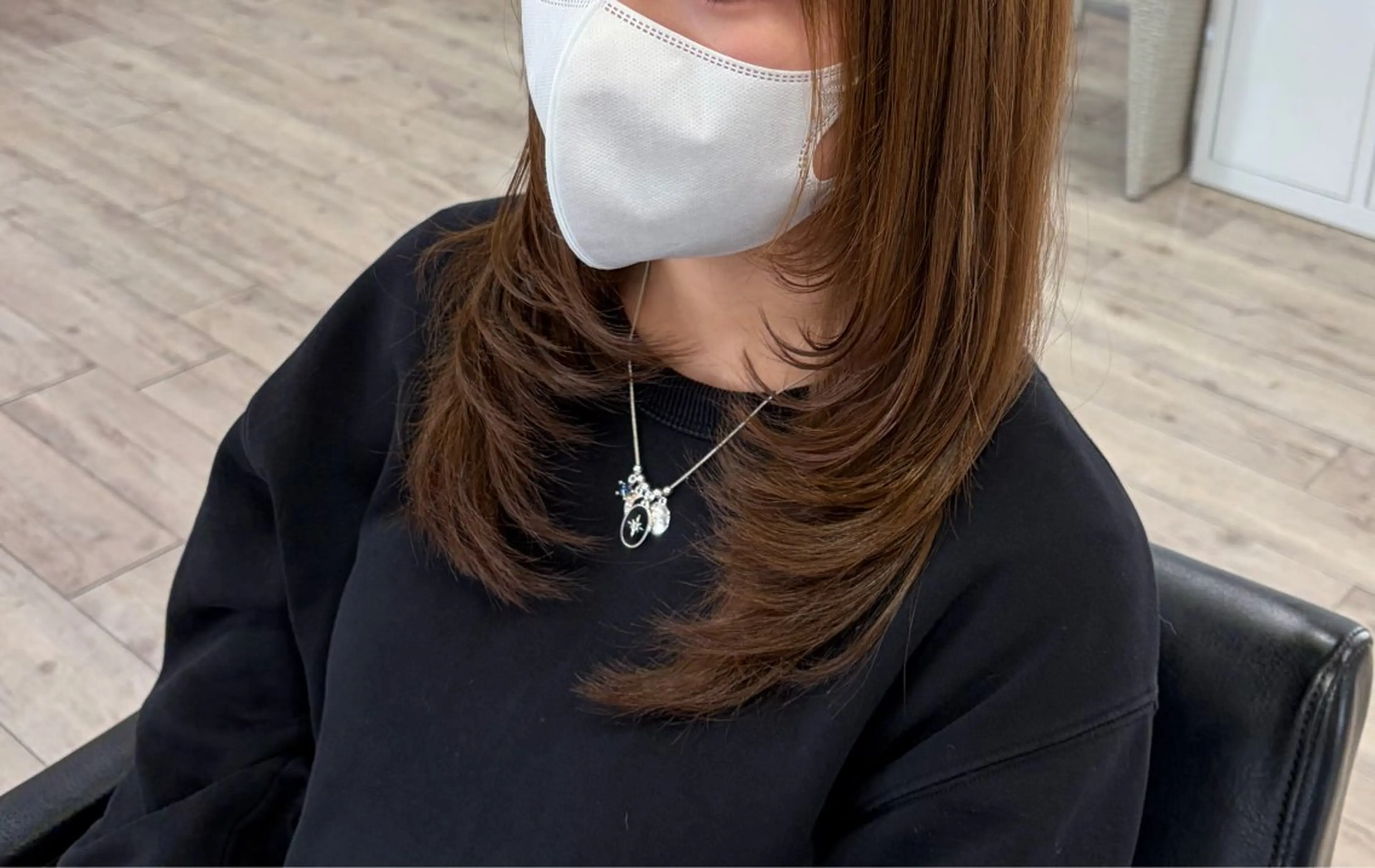 セミロング Honoka (ほのか)のヘアスタイル