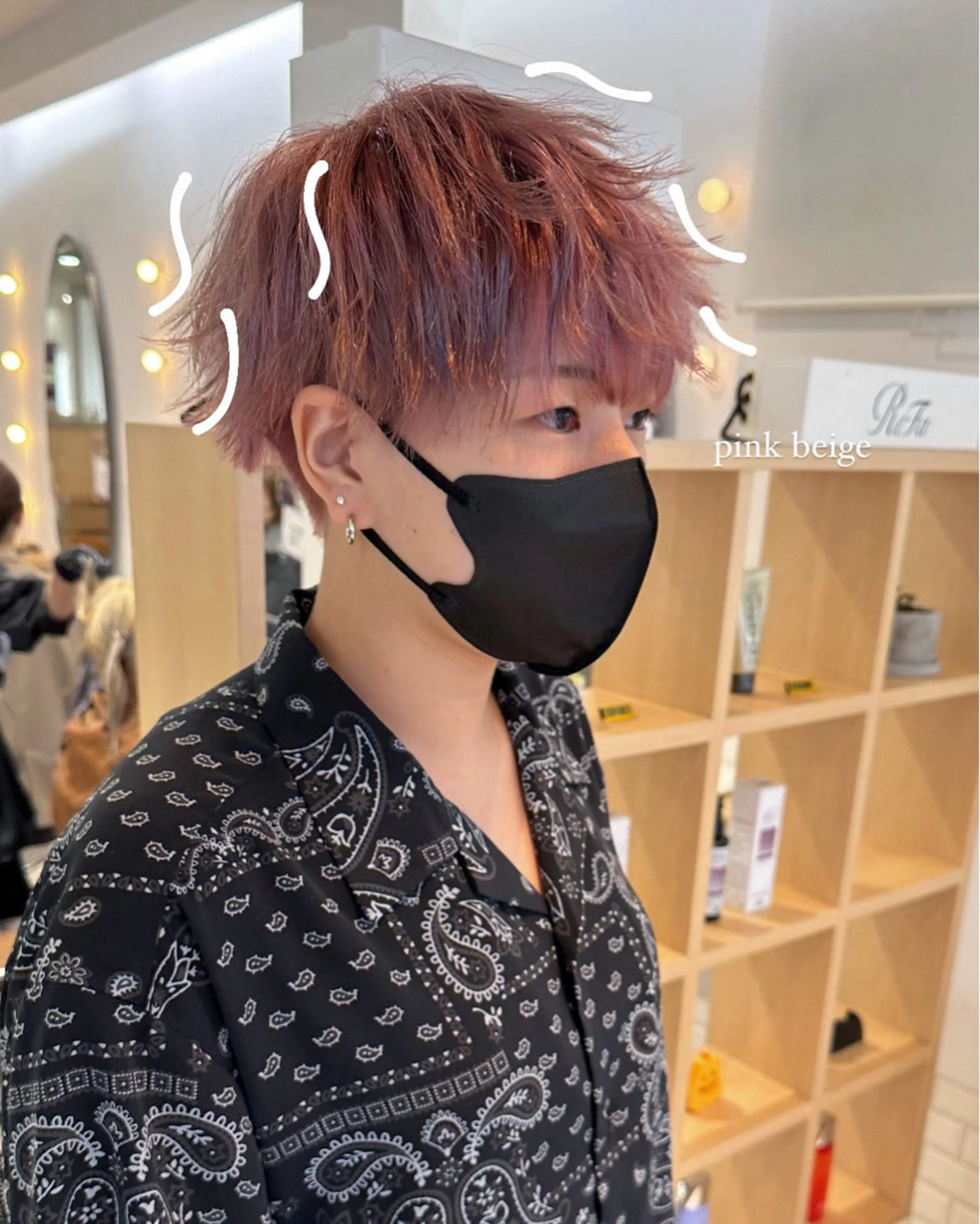 ショート カラー ベージュカラー ハイトーンカラー ピンクカラー ピンクベージュ 刈り上げ ヘアカラー トリートメント 山下恋佳/矢場町/ ブリーチ/ショートのヘアスタイル