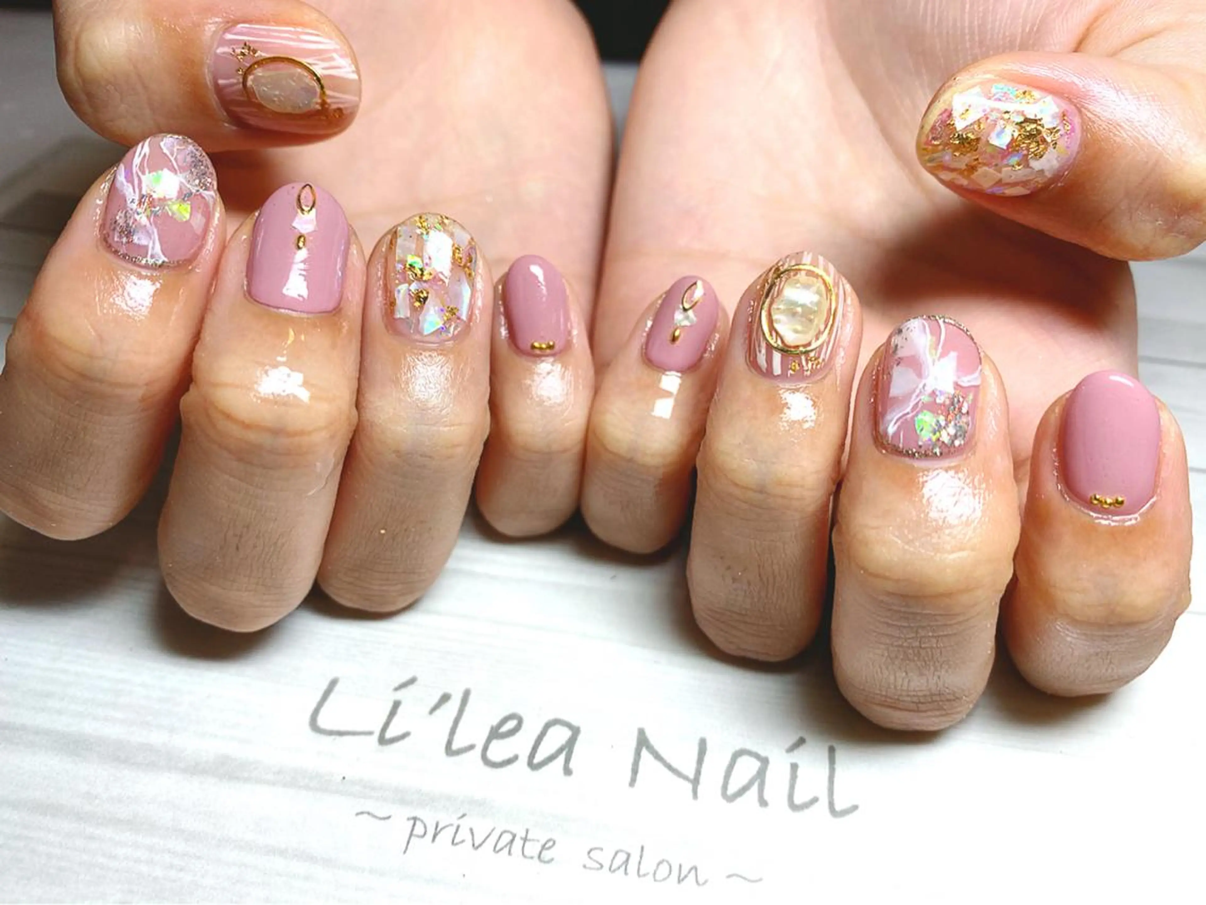 ネイル Li'leaNail AINAのネイルデザイン