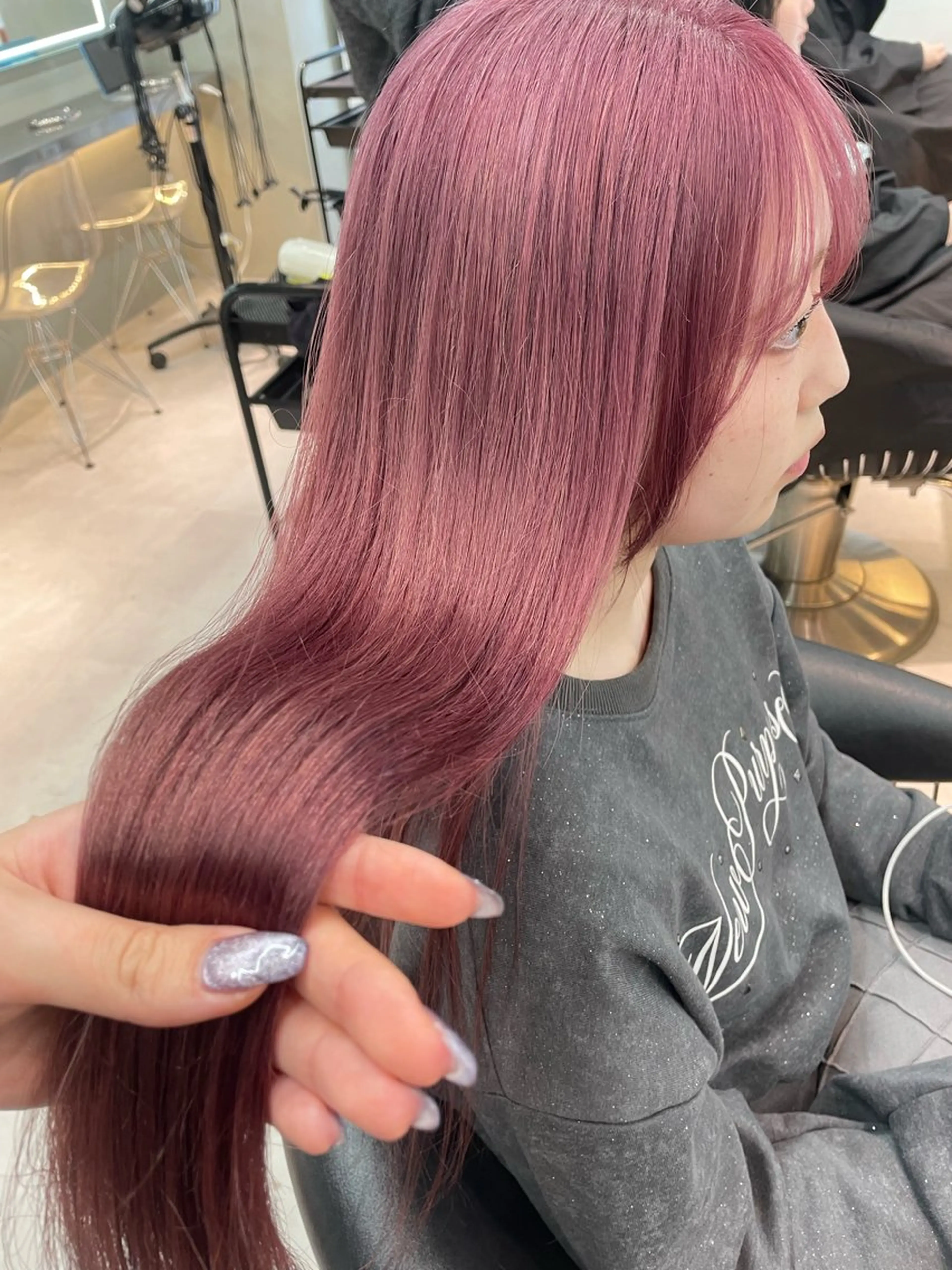 ロング カラー カット ヘアカラー トリートメント ヘッドスパ ヘアセット 韓国ヘア/レイヤー Londエレンのヘアスタイル