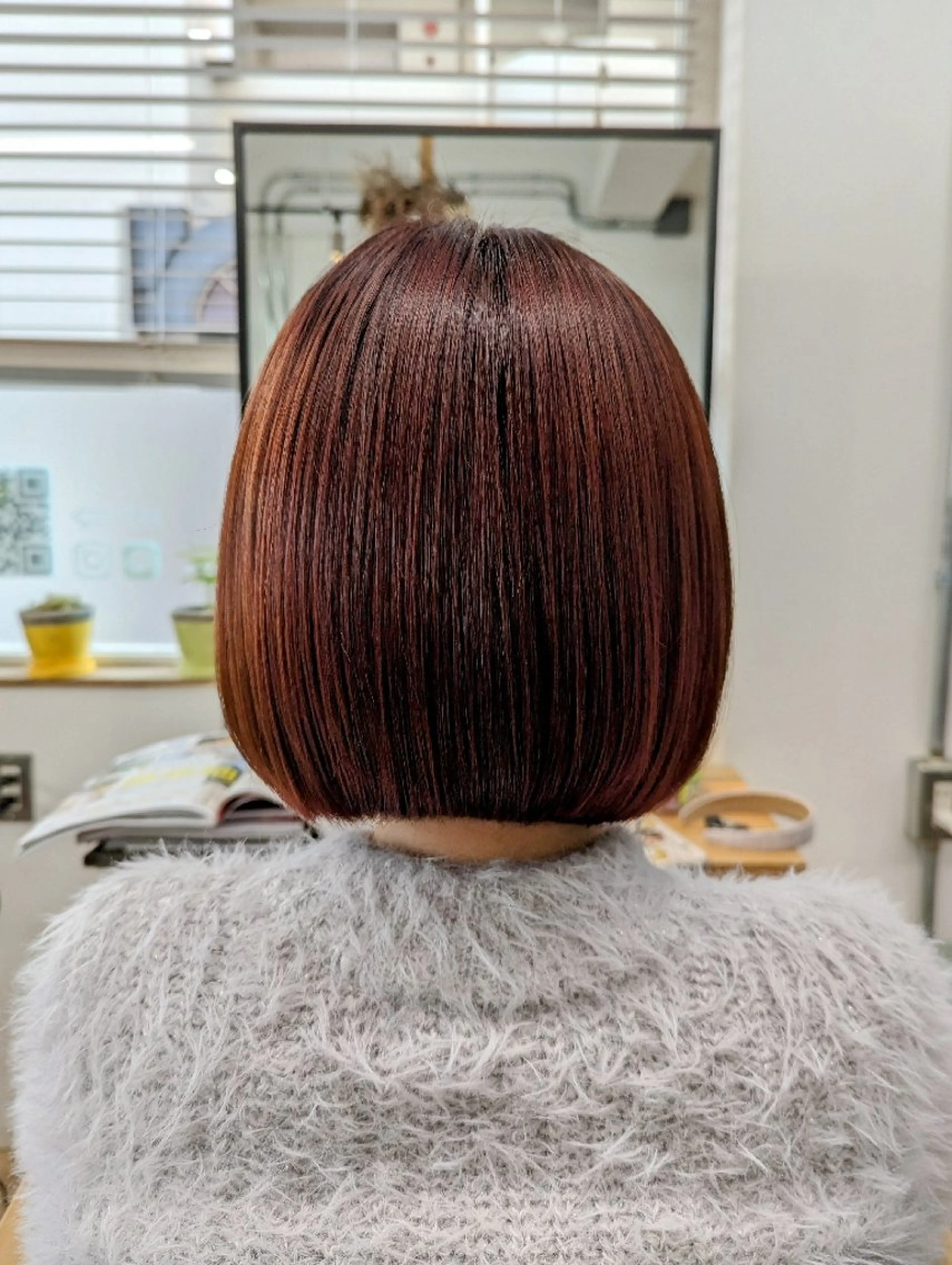 ショート カラー ブリーチ ブリーチなしカラー トリートメント ヘアカラー トリートメント Kokeshi/美髪 /脱毛/ヘッドスパのヘアスタイル