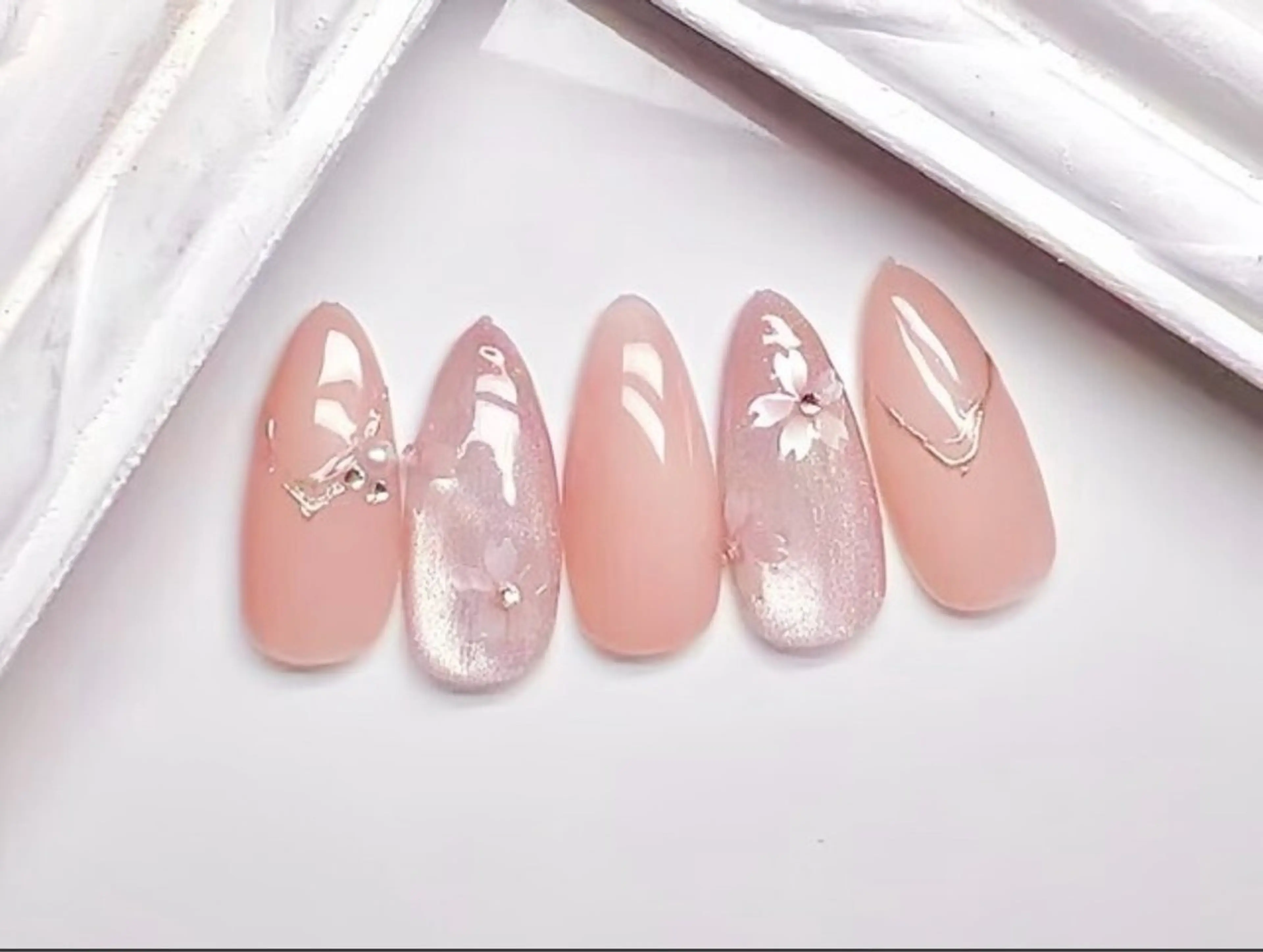 ネイル ハンドネイル H3 Nail ミライのネイルデザイン