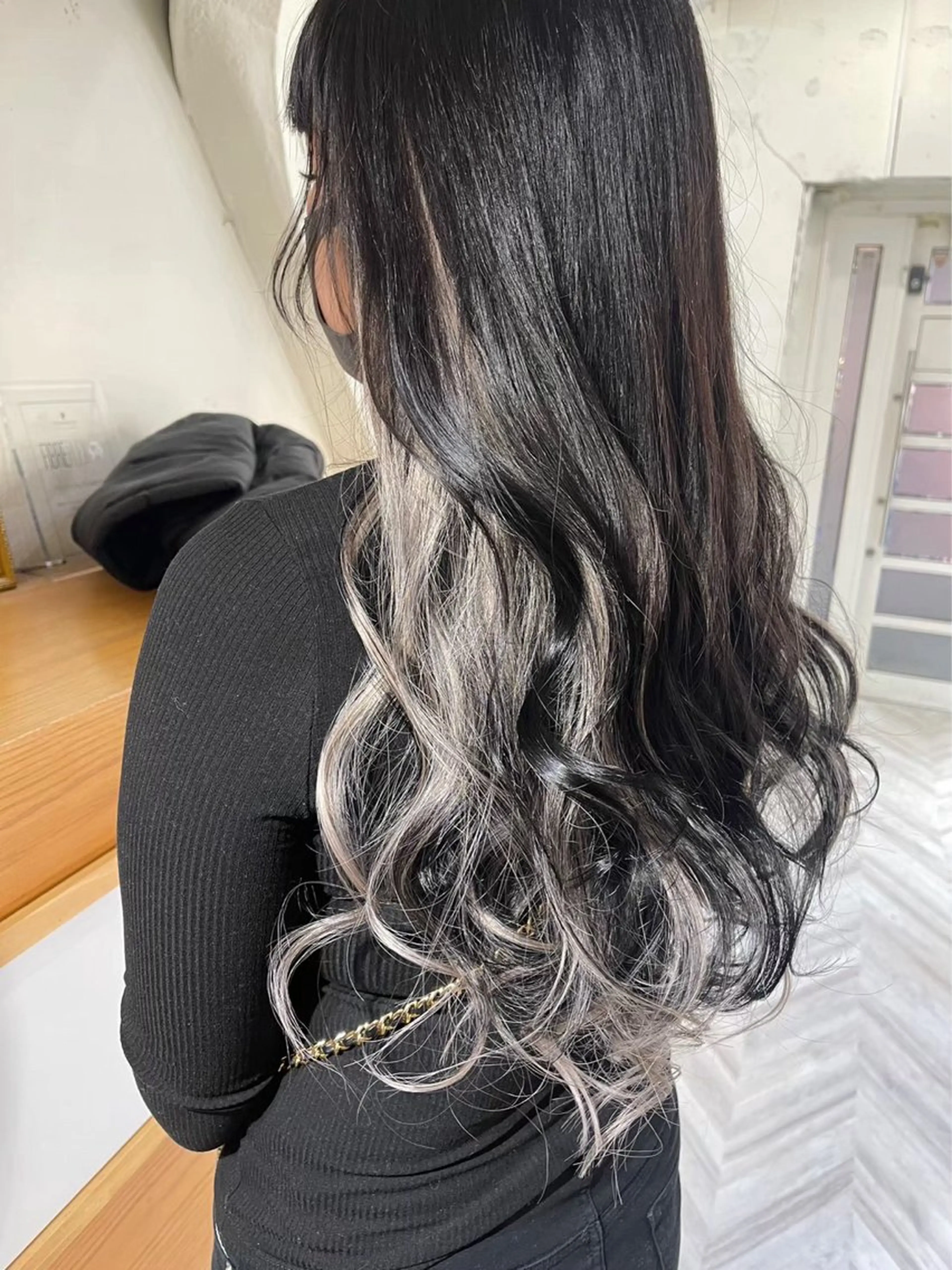 ロング NAOKI /海外風のヘアスタイル