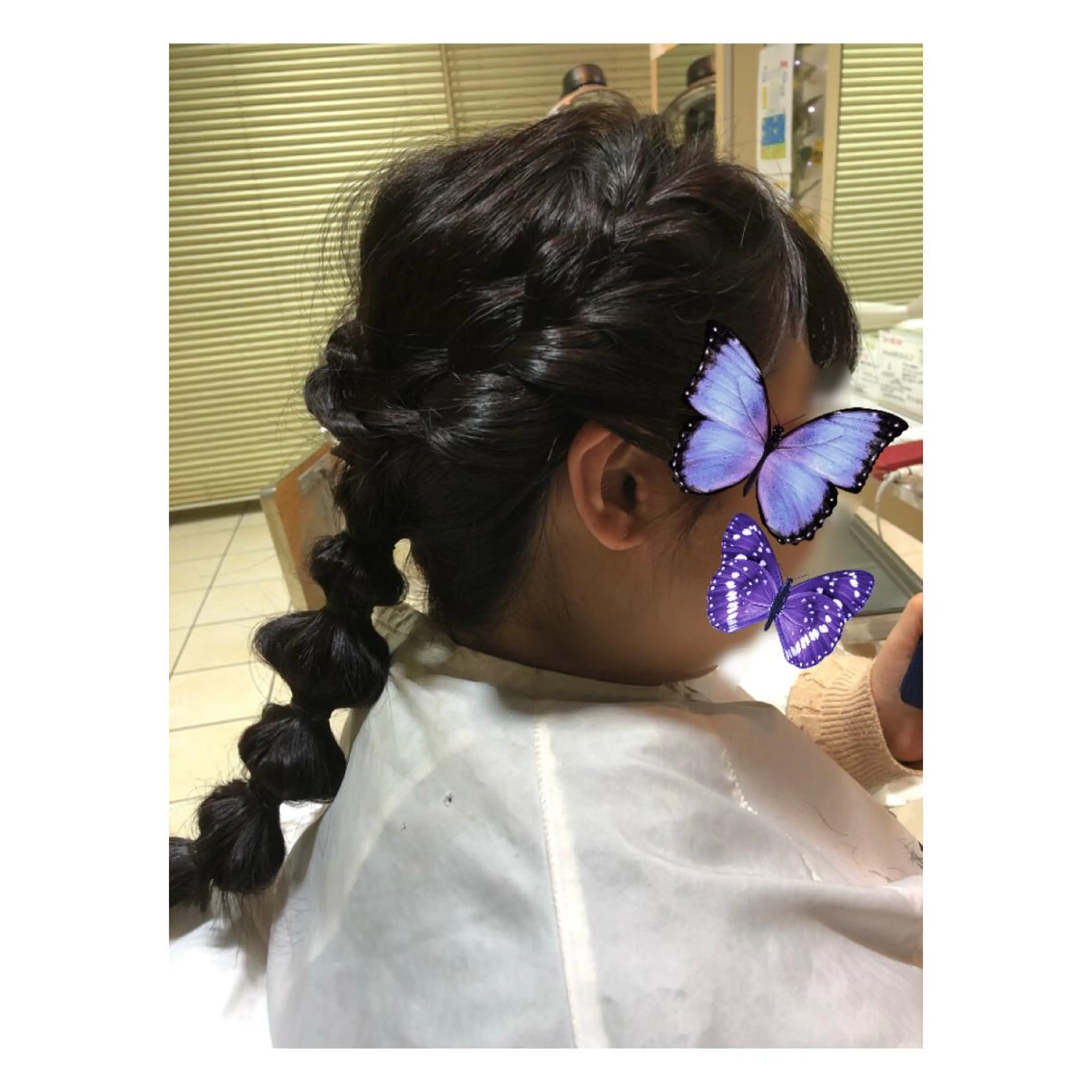ロング カラー 吉川 うららのヘアスタイル