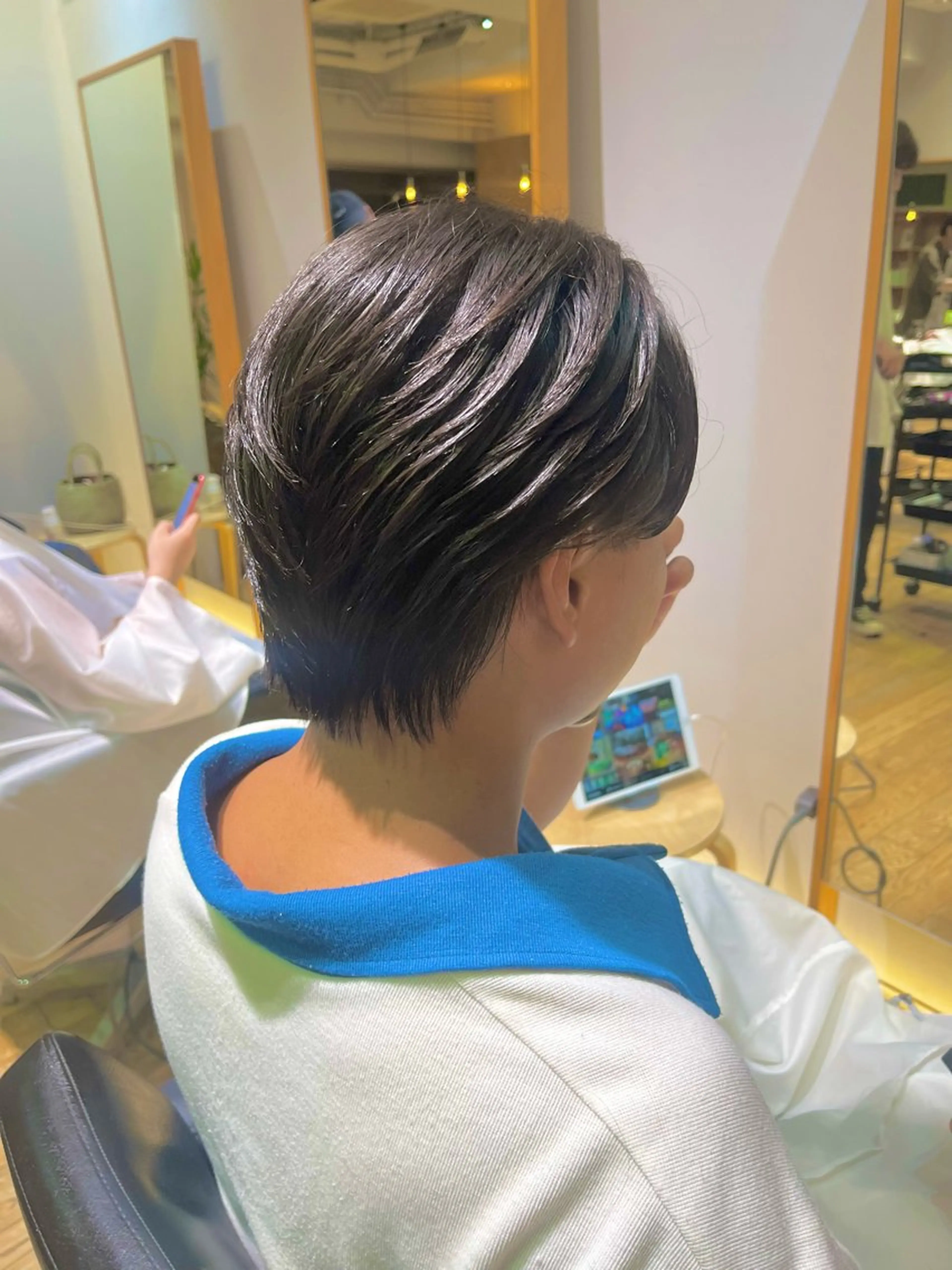 ショート コテ巻き風パーマ🫧 麻尋のヘアスタイル