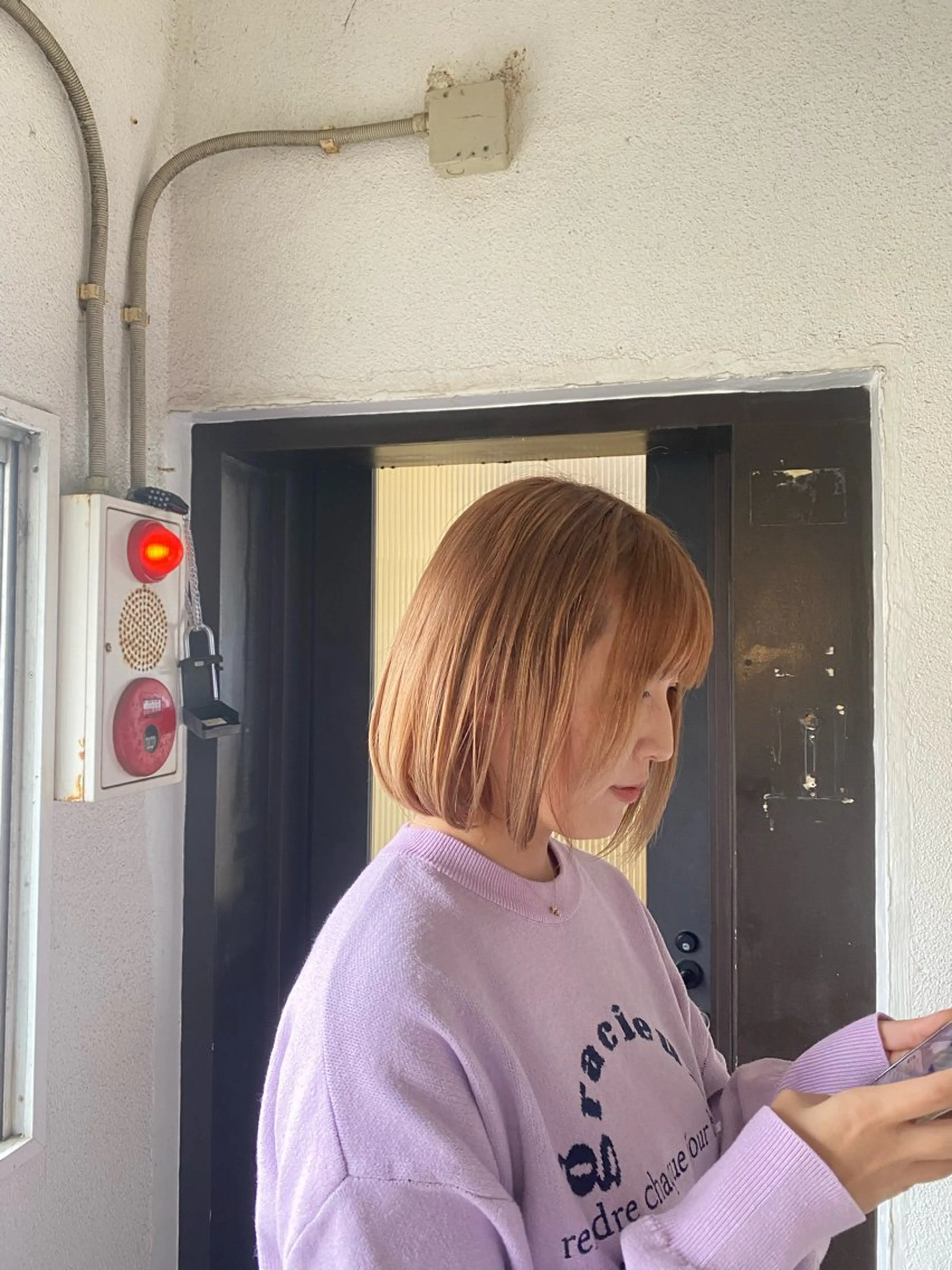 ショート カラー ベージュカラー ブリーチ ヘアカラー BATON.あずみ /カラー/縮毛矯正のヘアスタイル