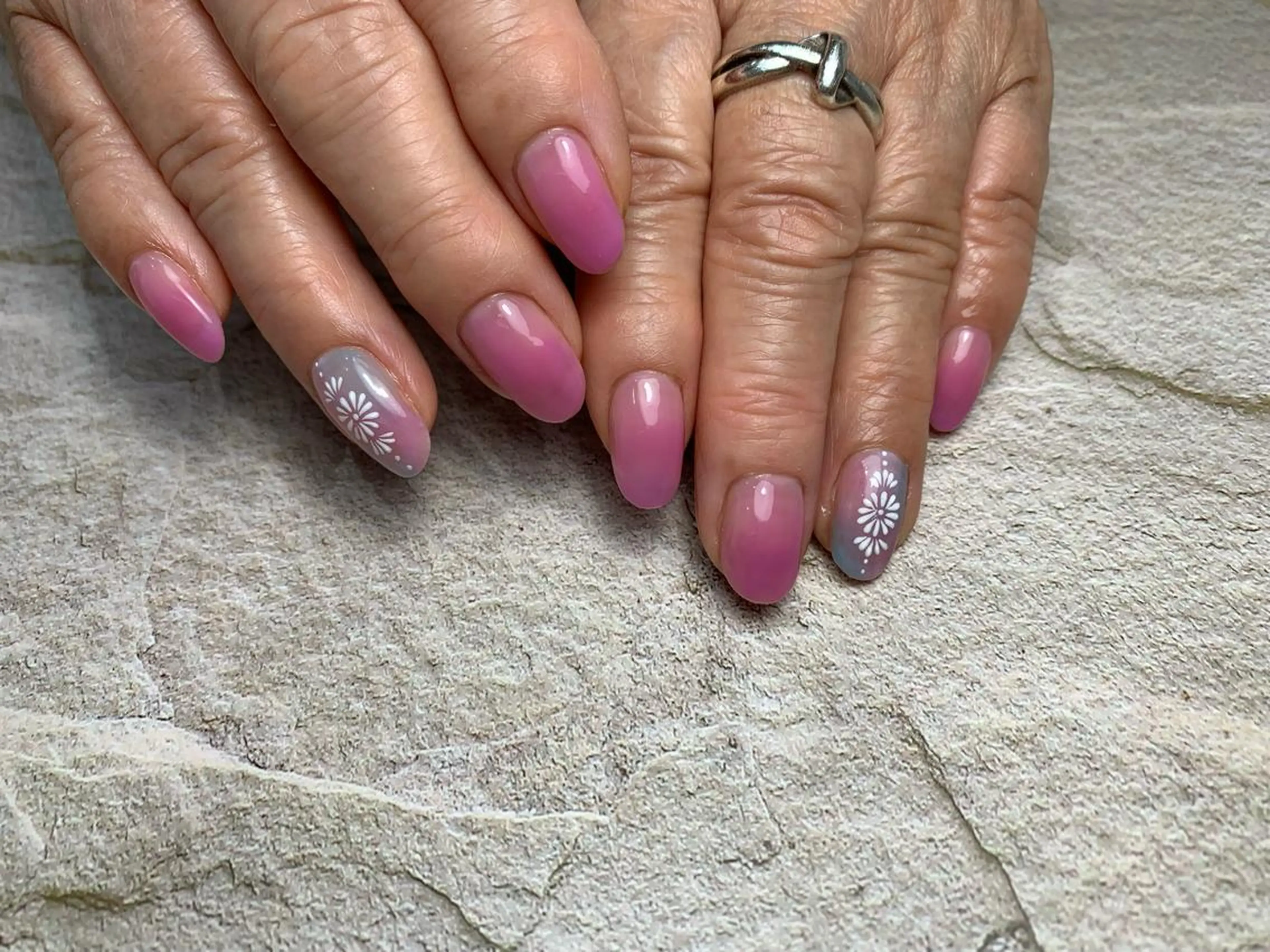 ネイル ハンドネイル nail room Ly'leaのネイルデザイン