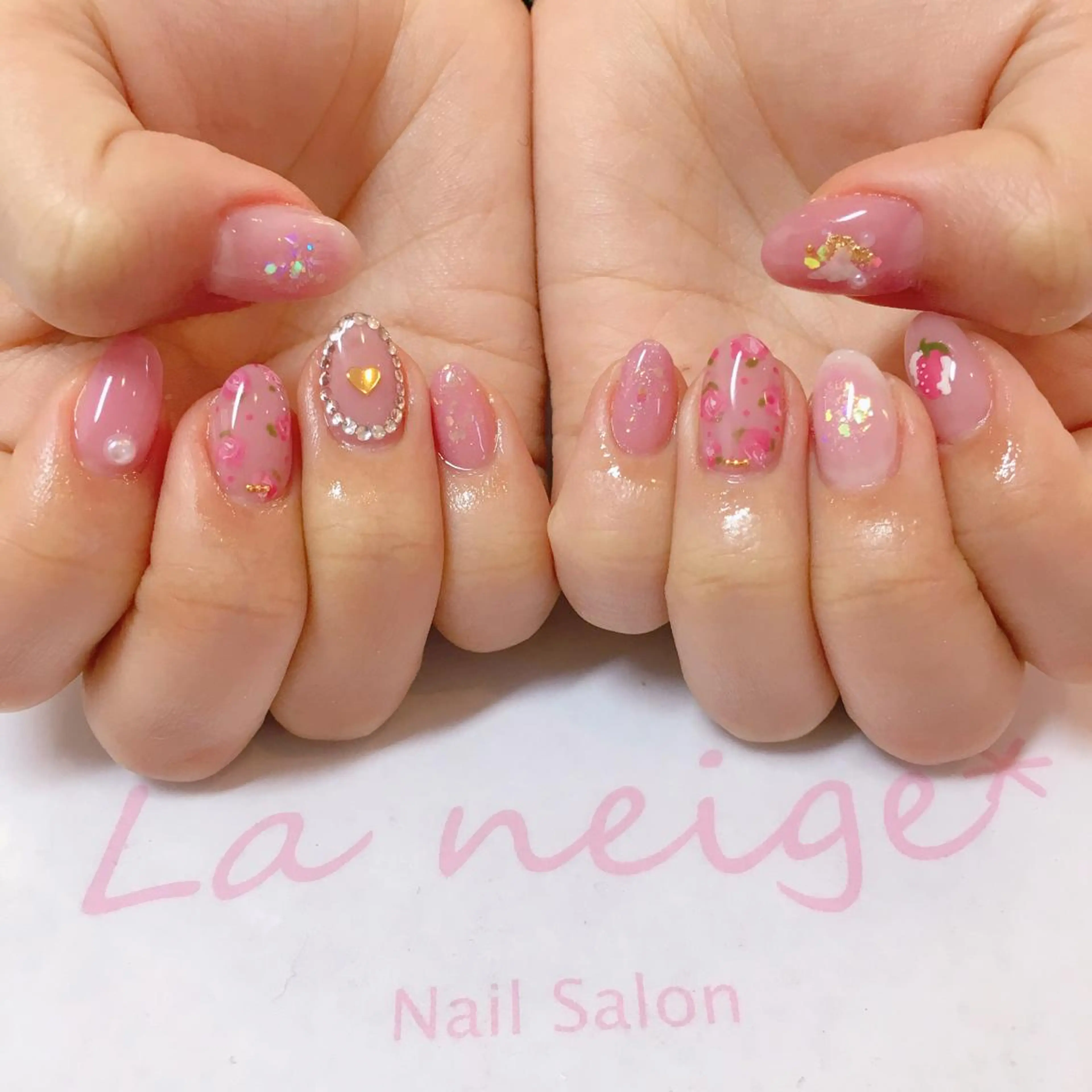 ネイル La neige* yuki 🥯🍑のネイルデザイン