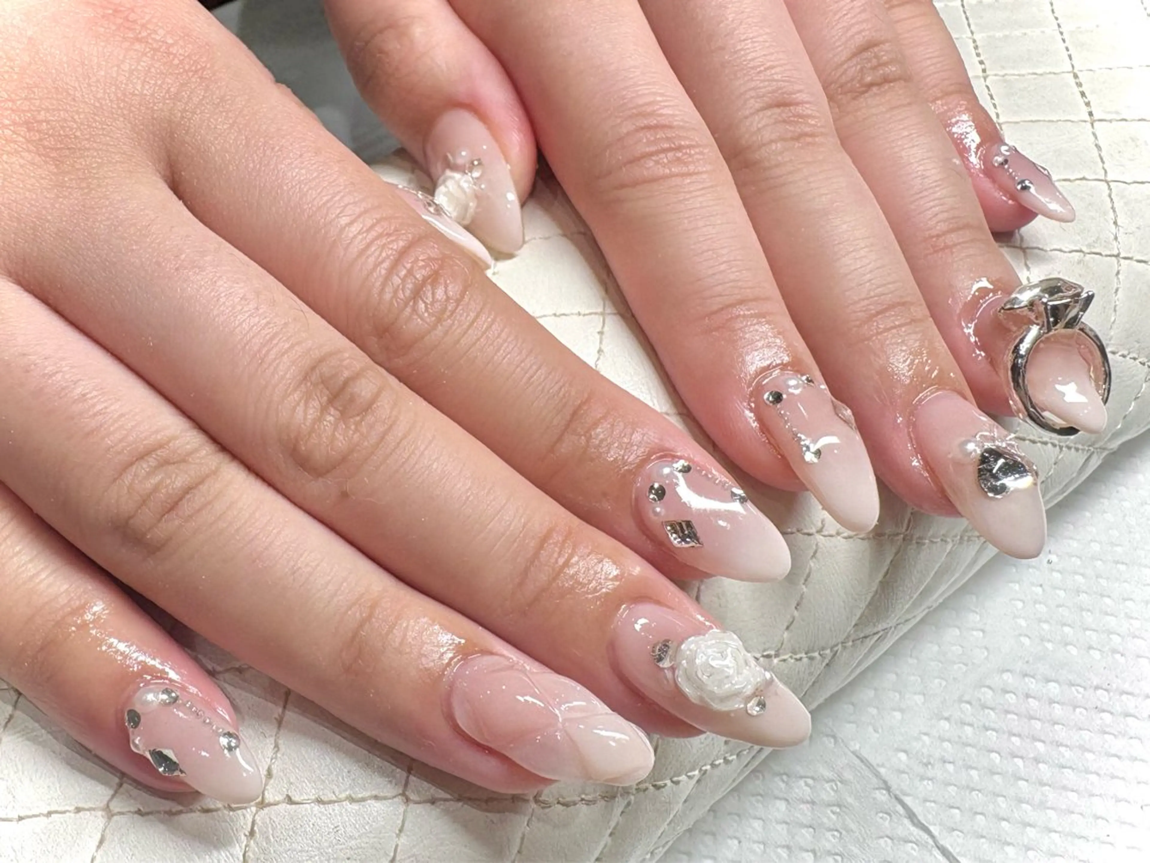 ネイル 三浦 絆生のネイルデザイン