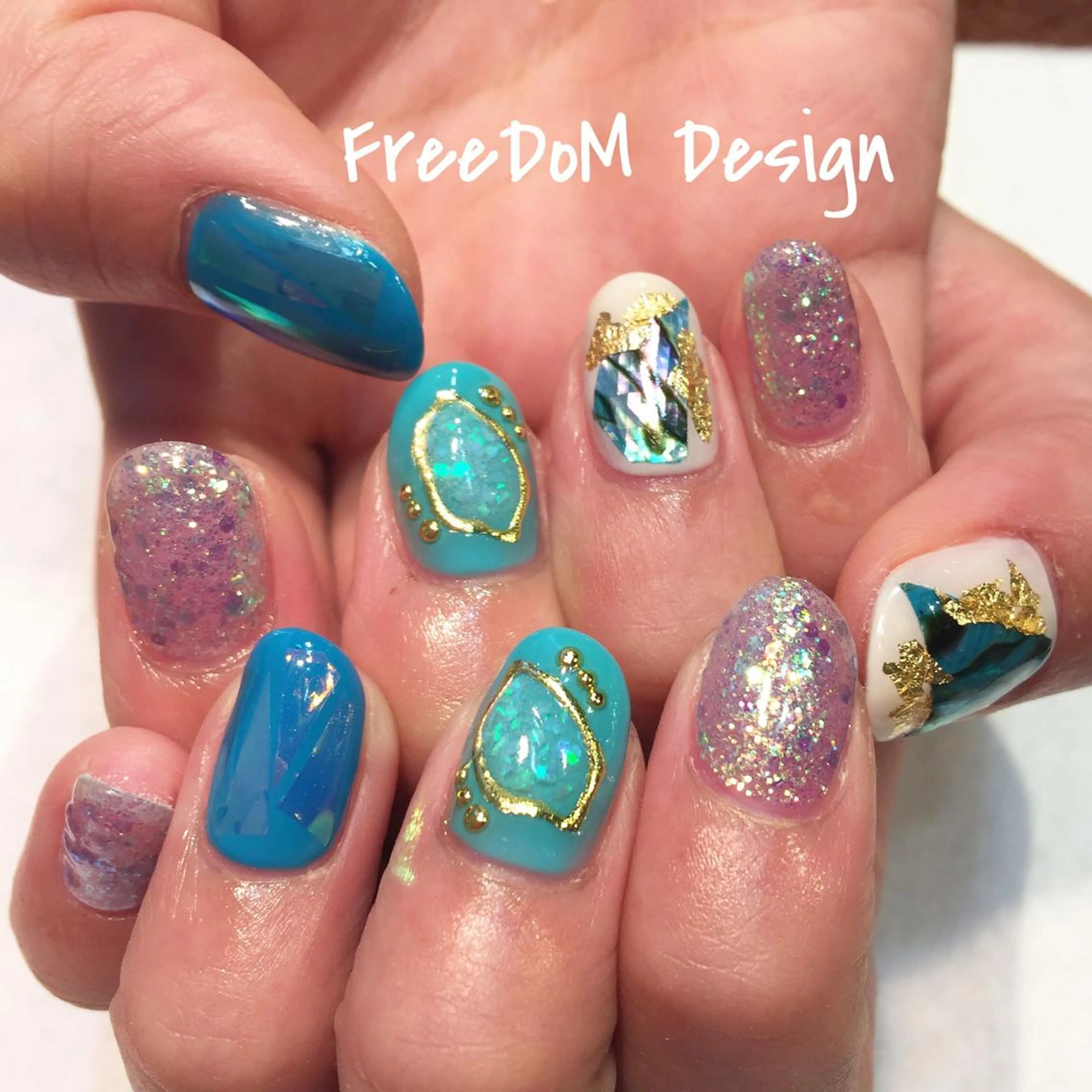 ネイル アートネイル ＦreeDoＭ   Design所属・W KUMIのネイルデザイン