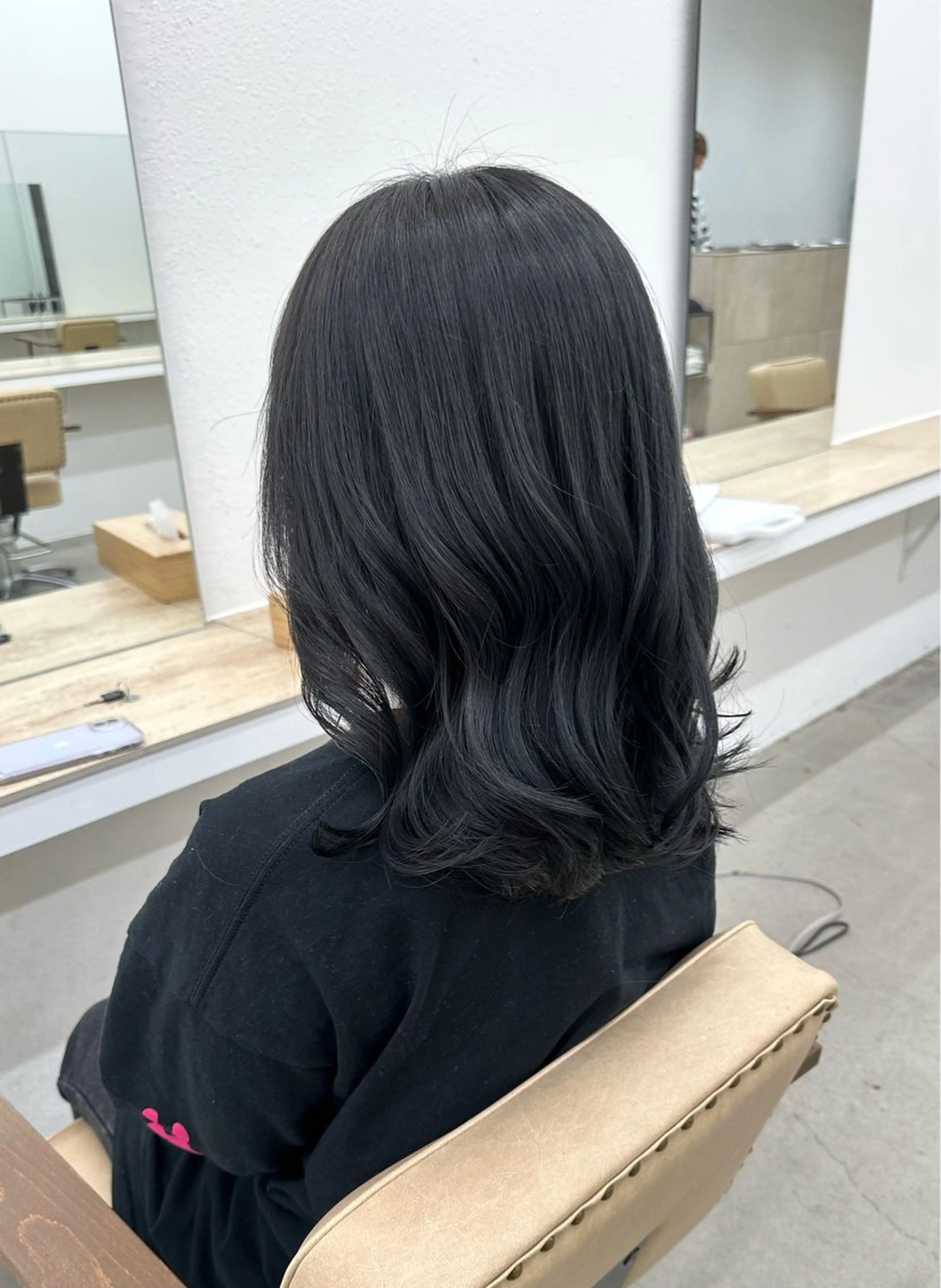 セミロング カラー 黒髪 ブルーカラー ブルーブラック 透明感カラー ブリーチカラー🦋‪ 田中さくらのヘアスタイル