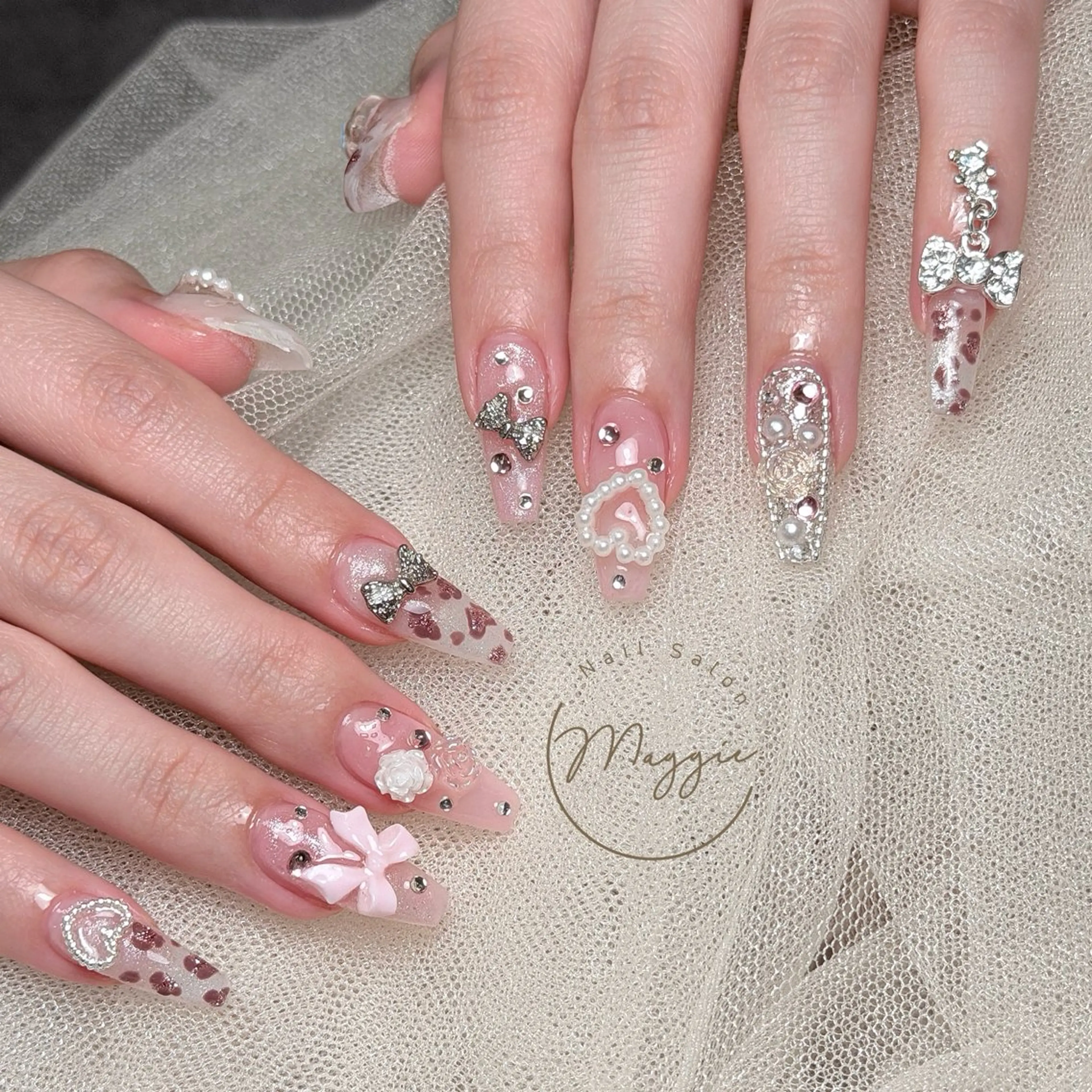 ネイル Maggie Nail🦩のネイルデザイン