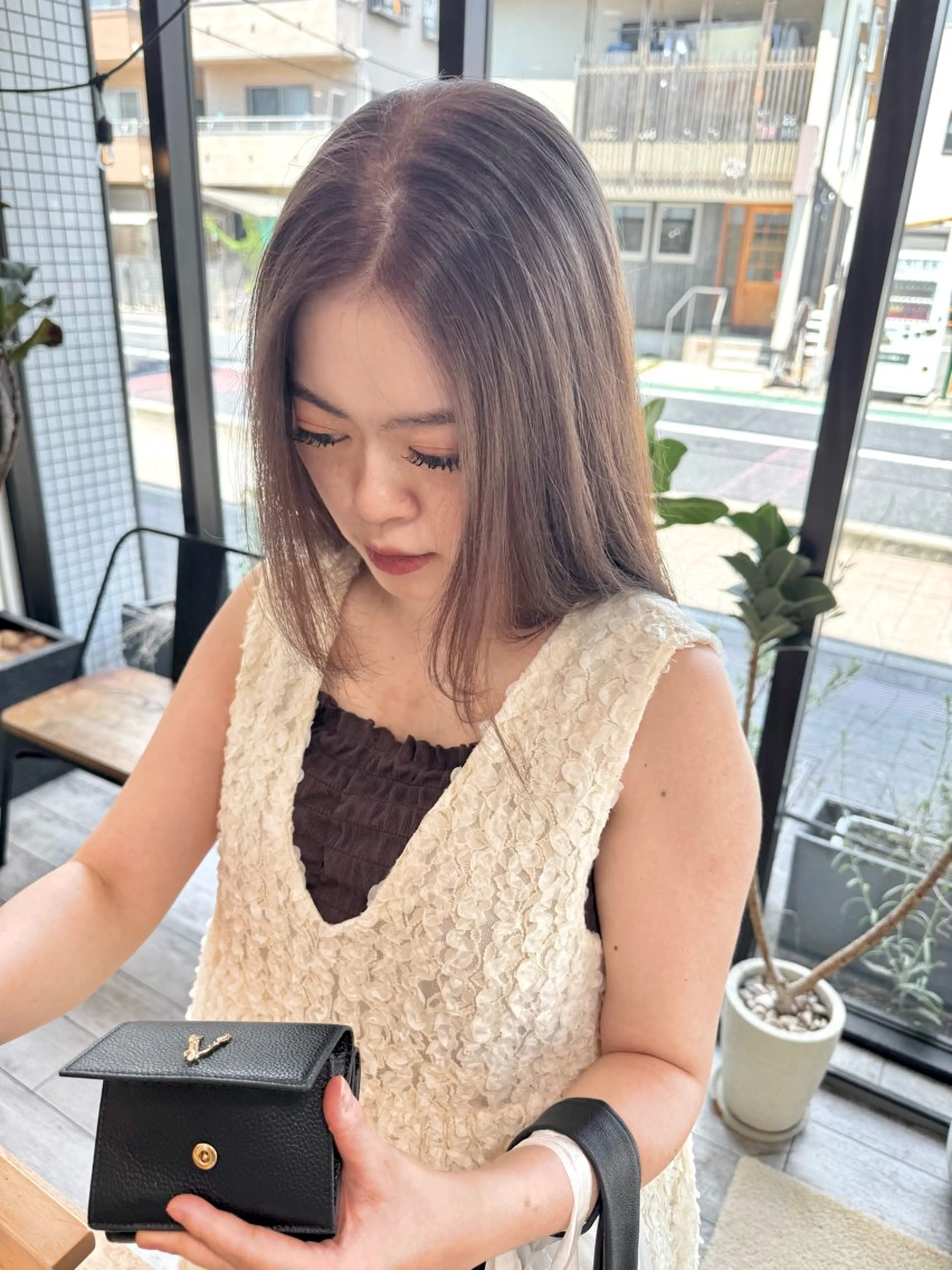 カラー グレージュ KON所属・KON /nozomiのヘアスタイル