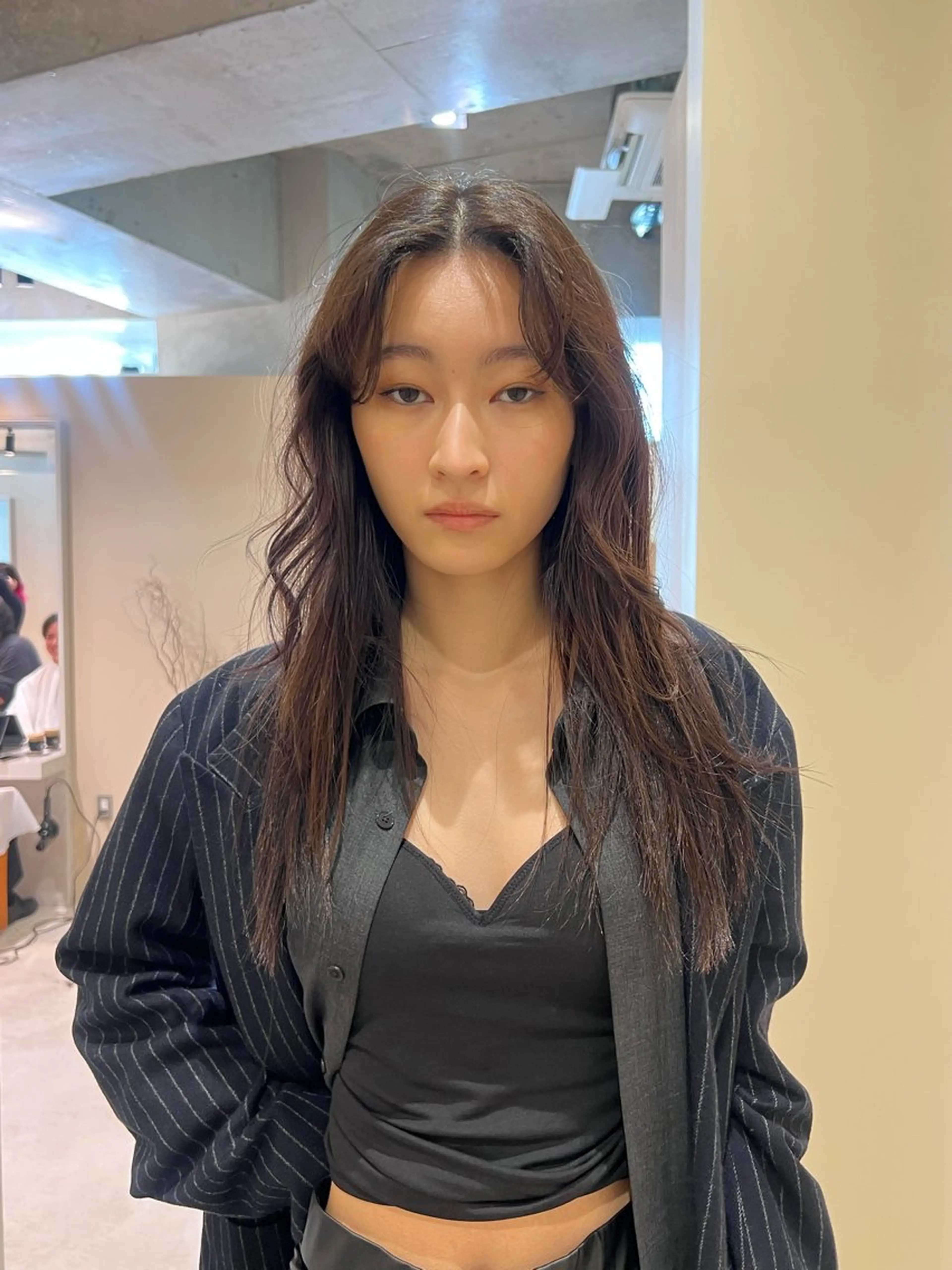 ロング 加藤木麻彩 NEROのヘアスタイル