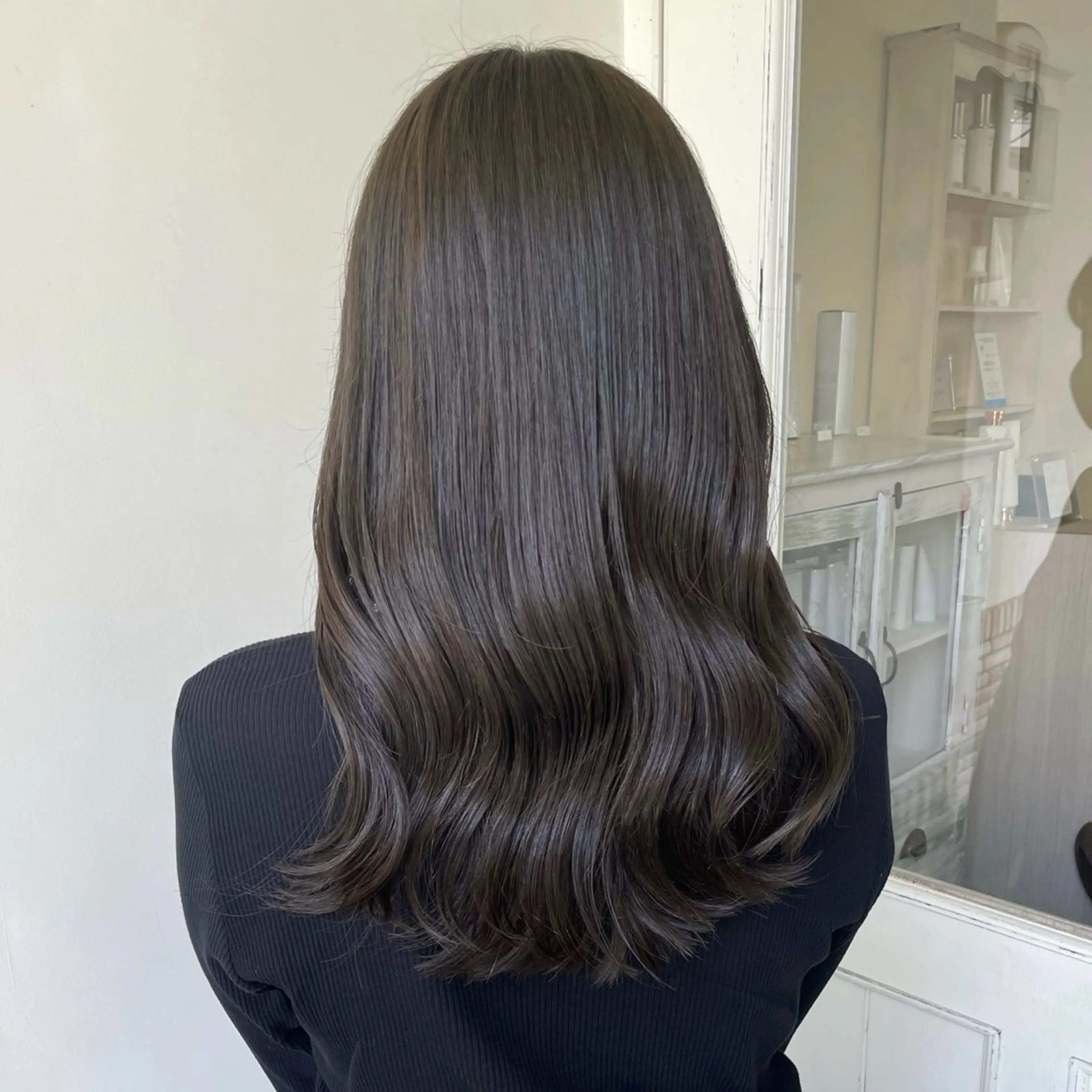 ミディアム カラー ダークグレー ダークグレージュ グレージュ 八事／CREER／ Wakanaのヘアスタイル