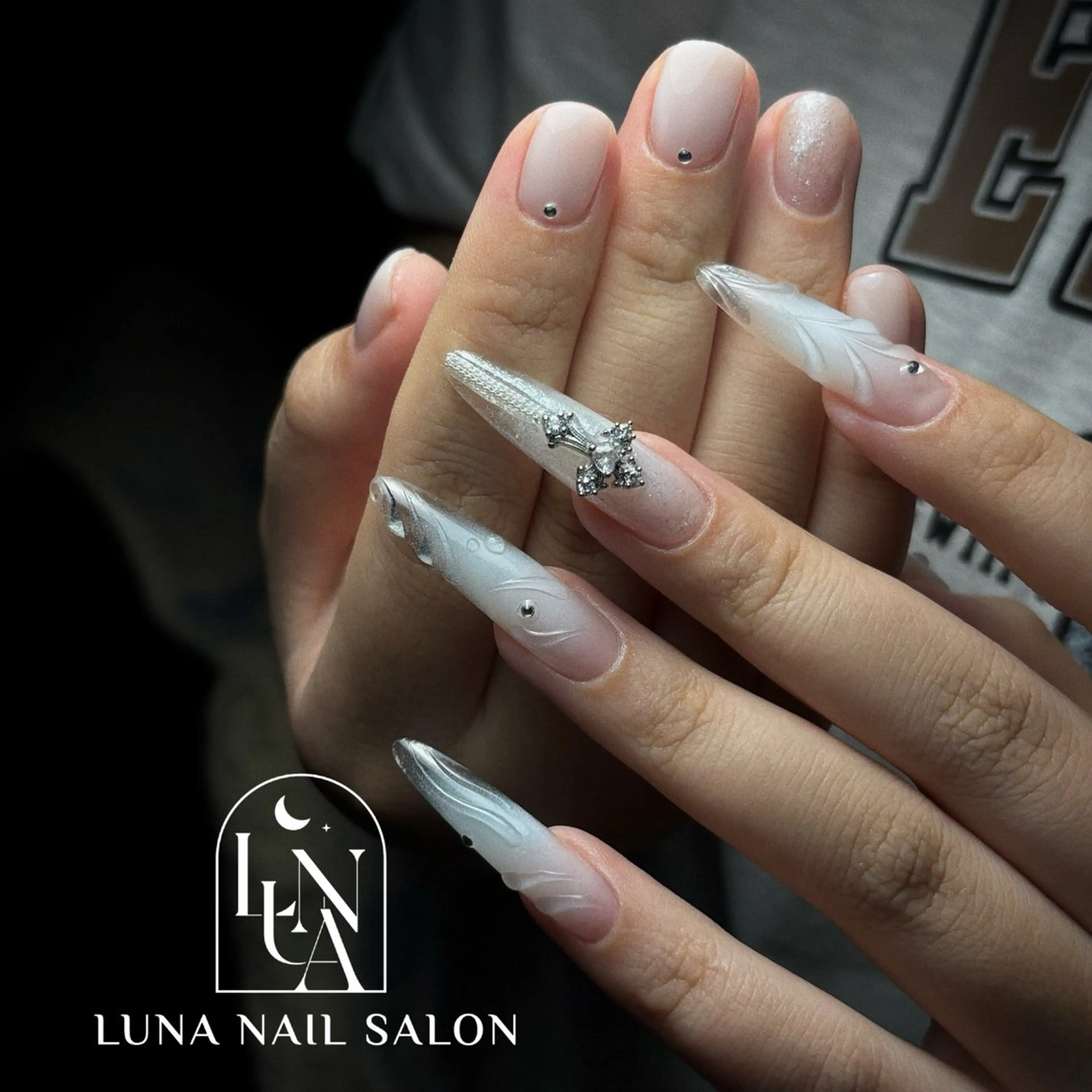 ネイル ハンドネイル ハンドケア LUNA Nail salon💕のネイルデザイン