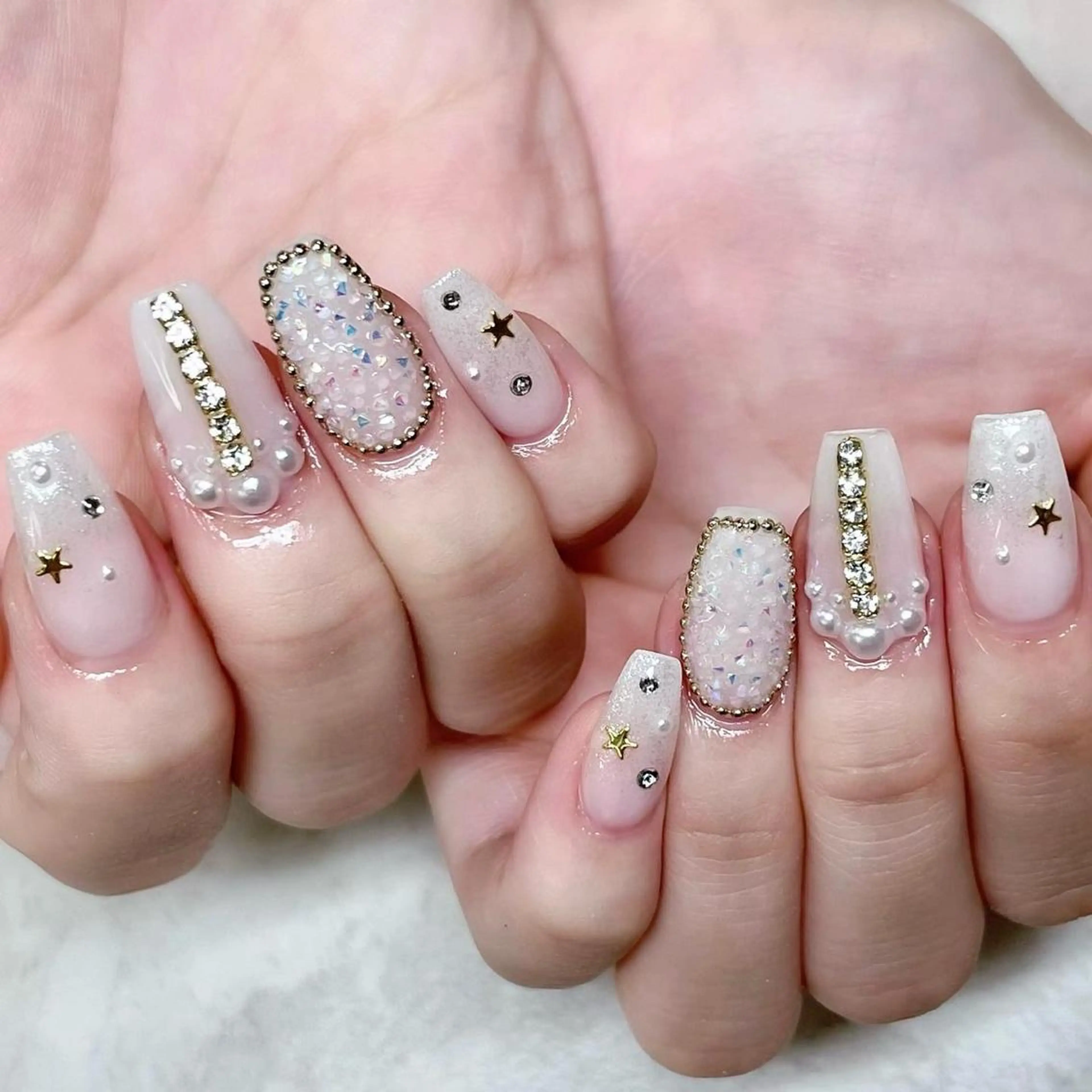 ネイル RILUNA所属・【 RILUNA 】 三鷹のマツエク・マツパデザイン