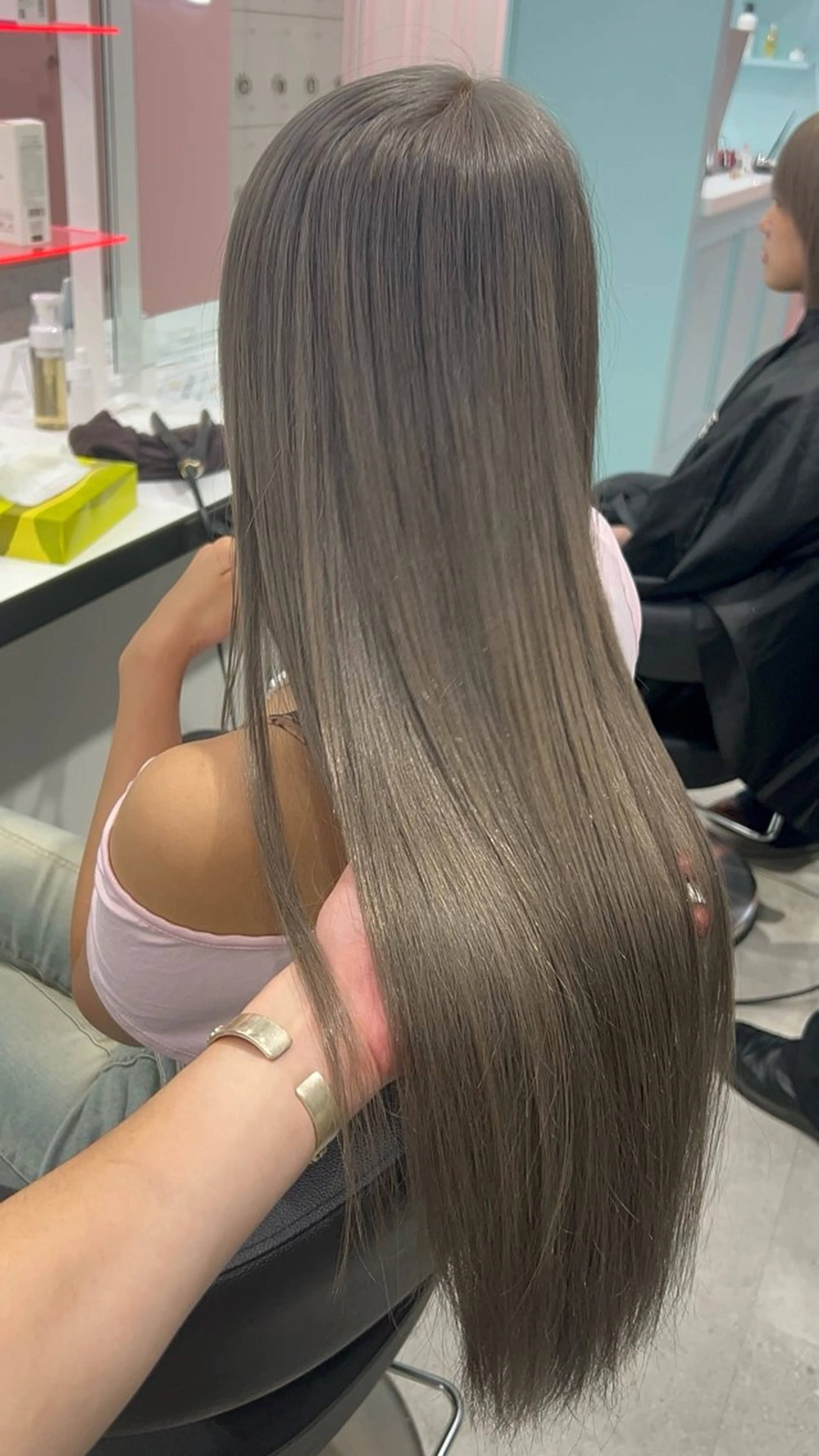 ロング カラー ヘアカラー 履歴修正屋さん／ ブロンド／ホワイトのヘアスタイル