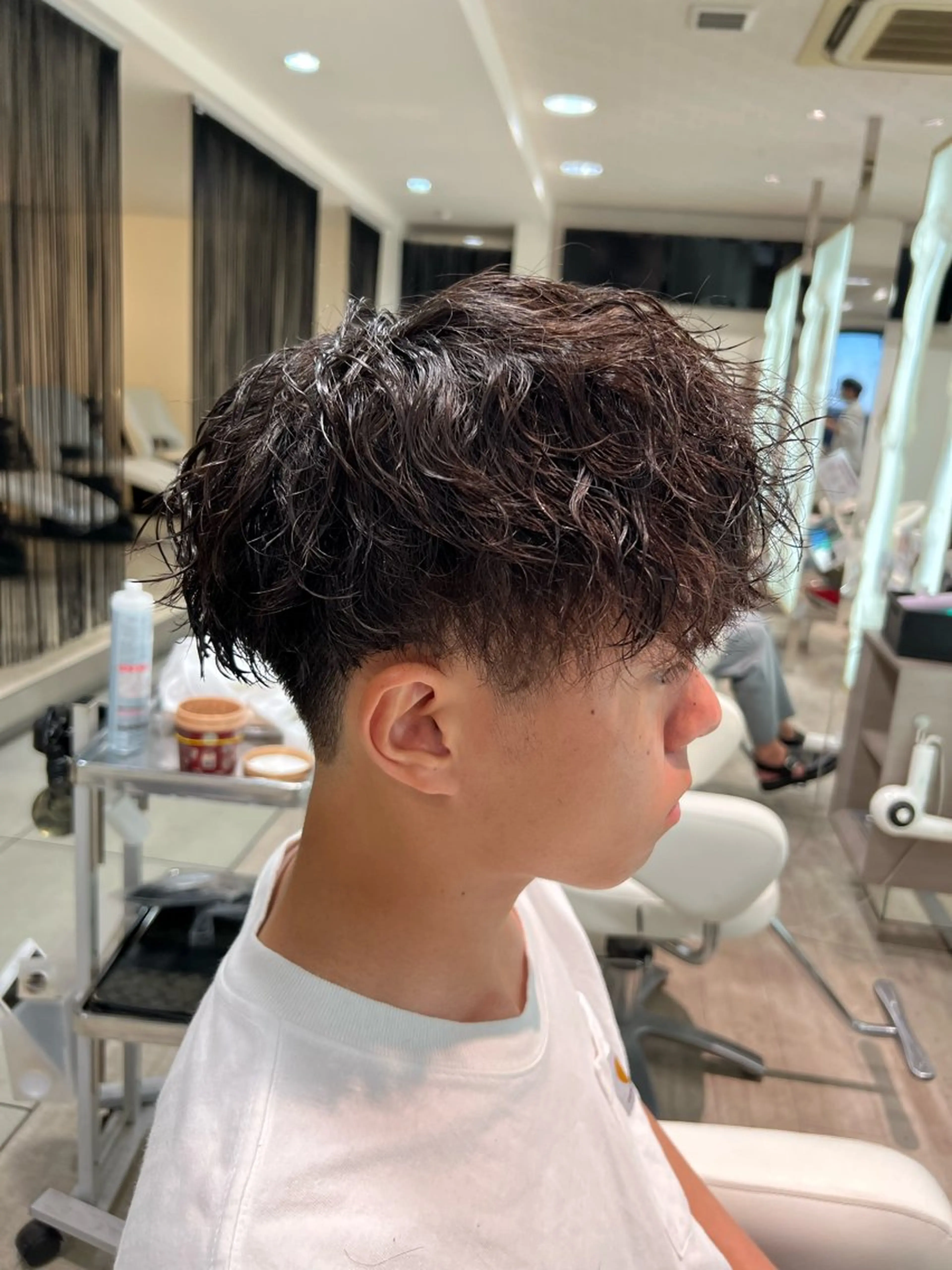 ショート パーマ スパイラルパーマ 村泉 心のヘアスタイル