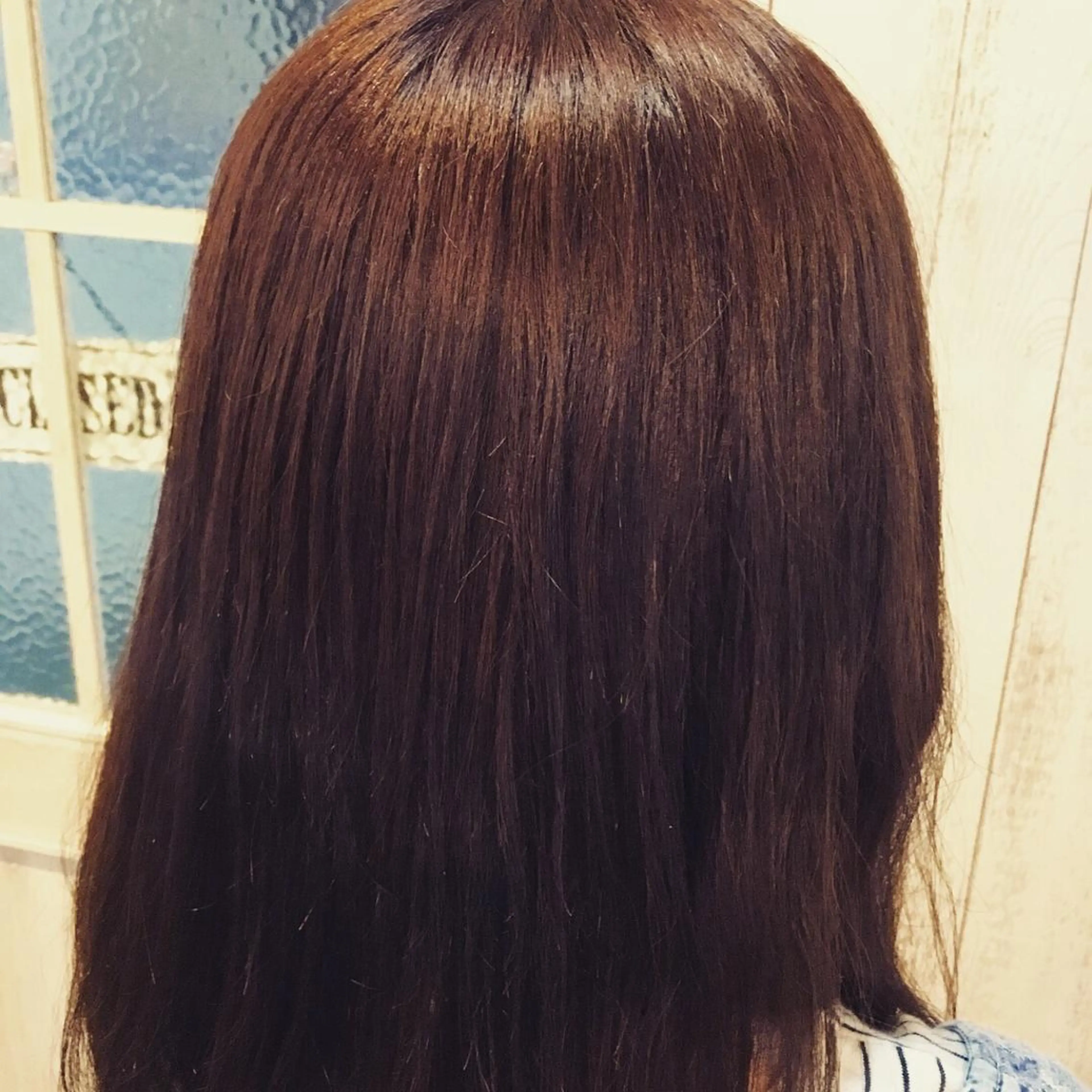 セミロング カラー embrace エンブレイスのヘアスタイル