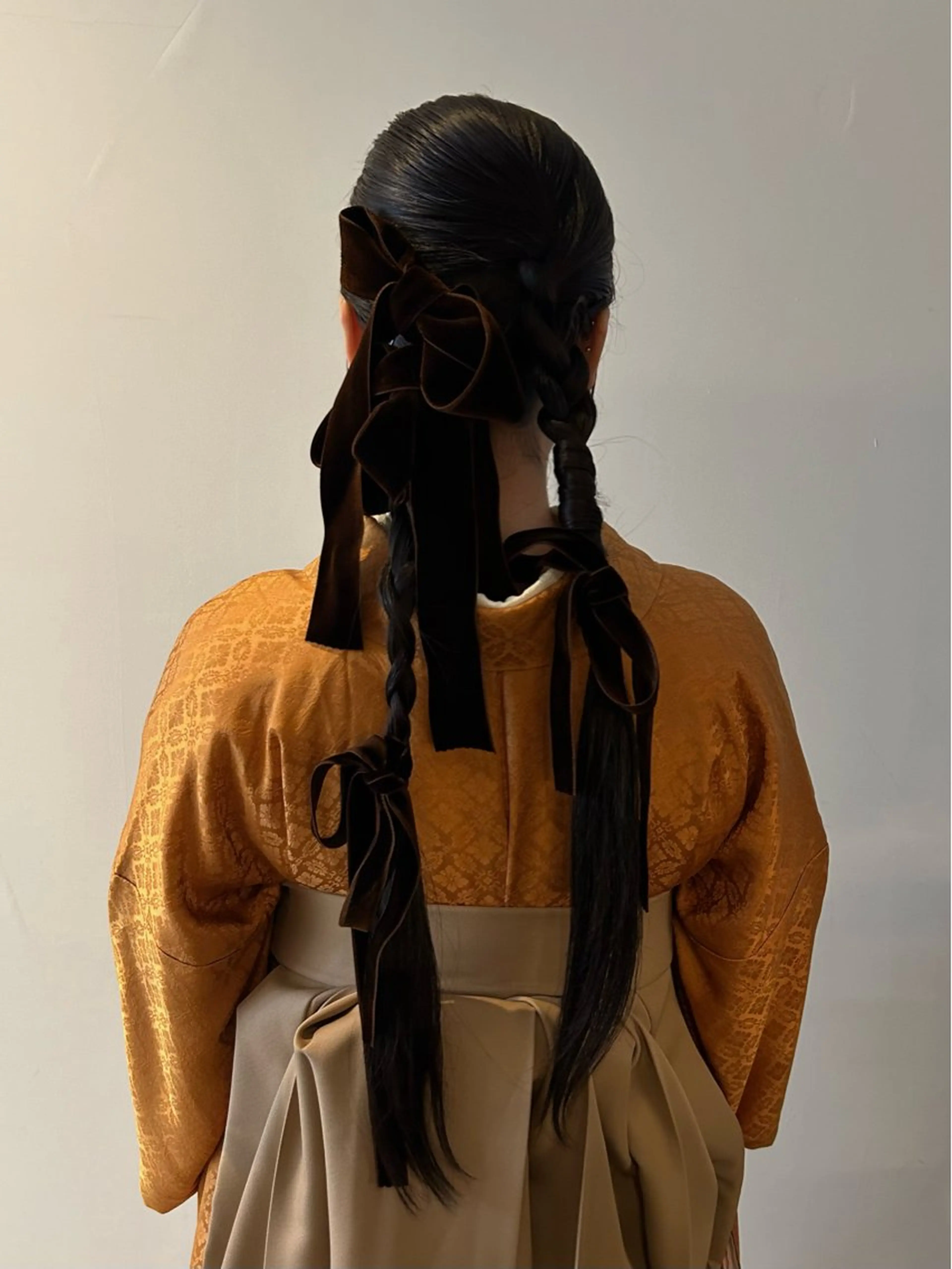 ヘアアレンジ ボブ ヘアセット nonoka オリーブ/グレージュのヘアスタイル