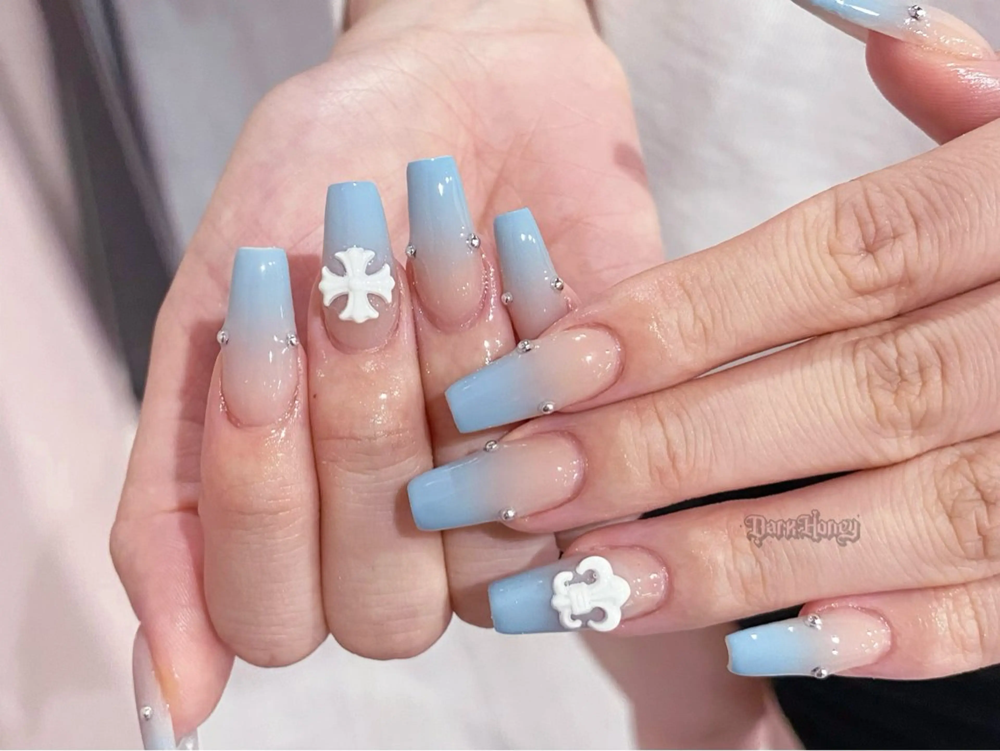 ネイル Dark honey スカルプ専門原宿店のネイルデザイン