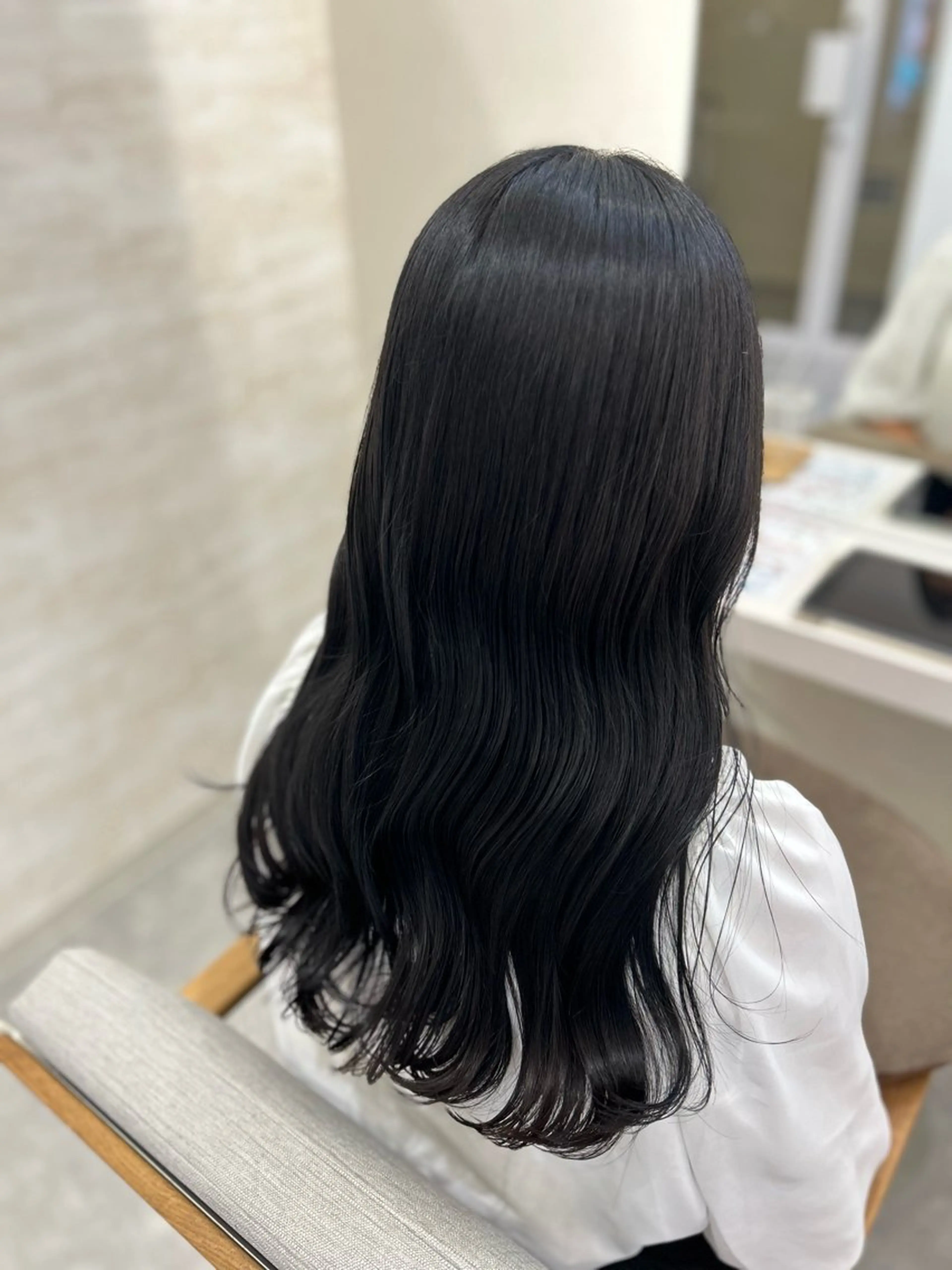 ロング カラー ヘアアレンジ カット ヘアカラー トリートメント 髪質改善&艶感カラー 🪄岡井美結のヘアスタイル