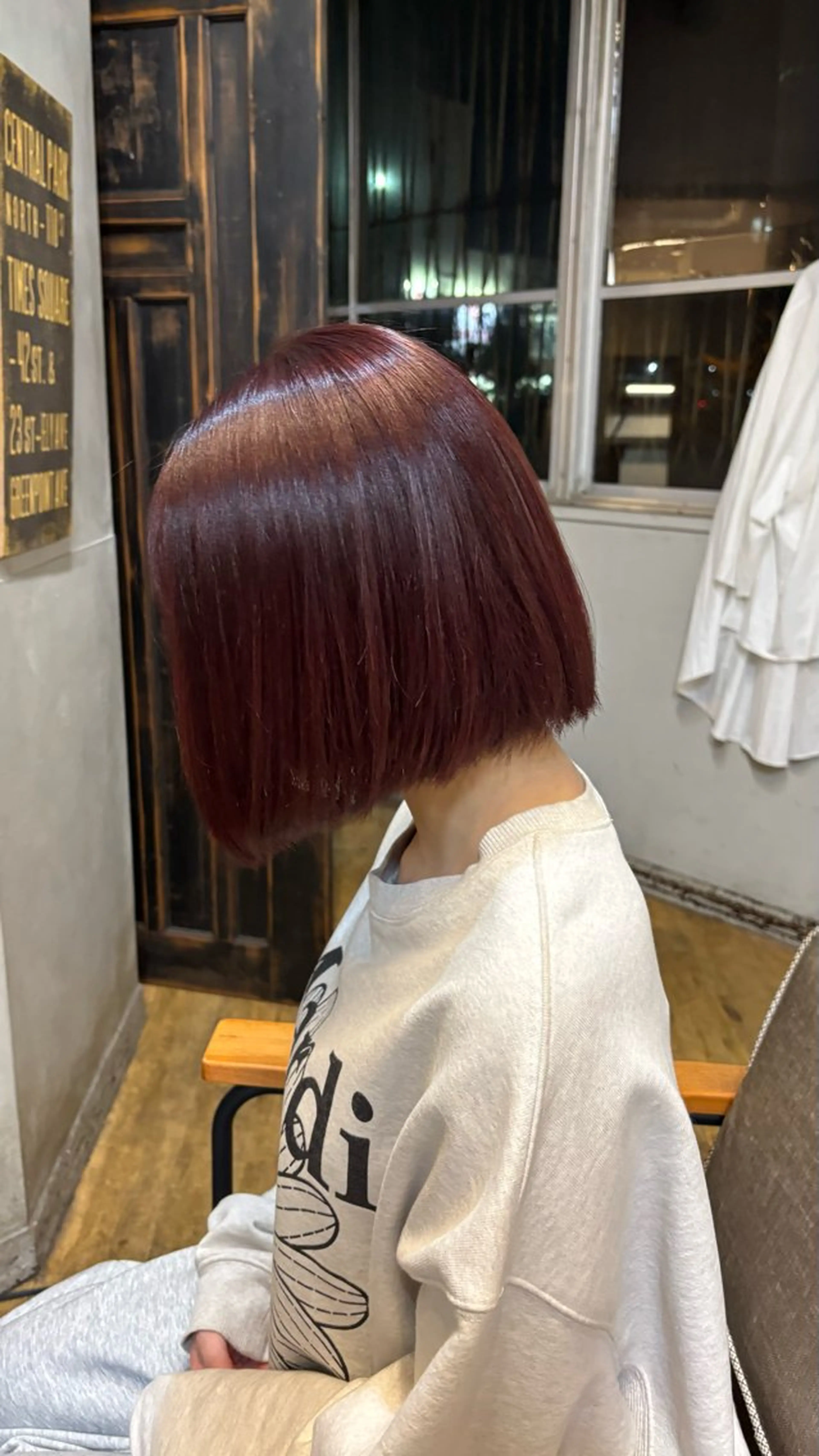 ショート ヘアカラー TRUNK所属・大阪／ハイトーン ／アレンジ／りなのヘアスタイル