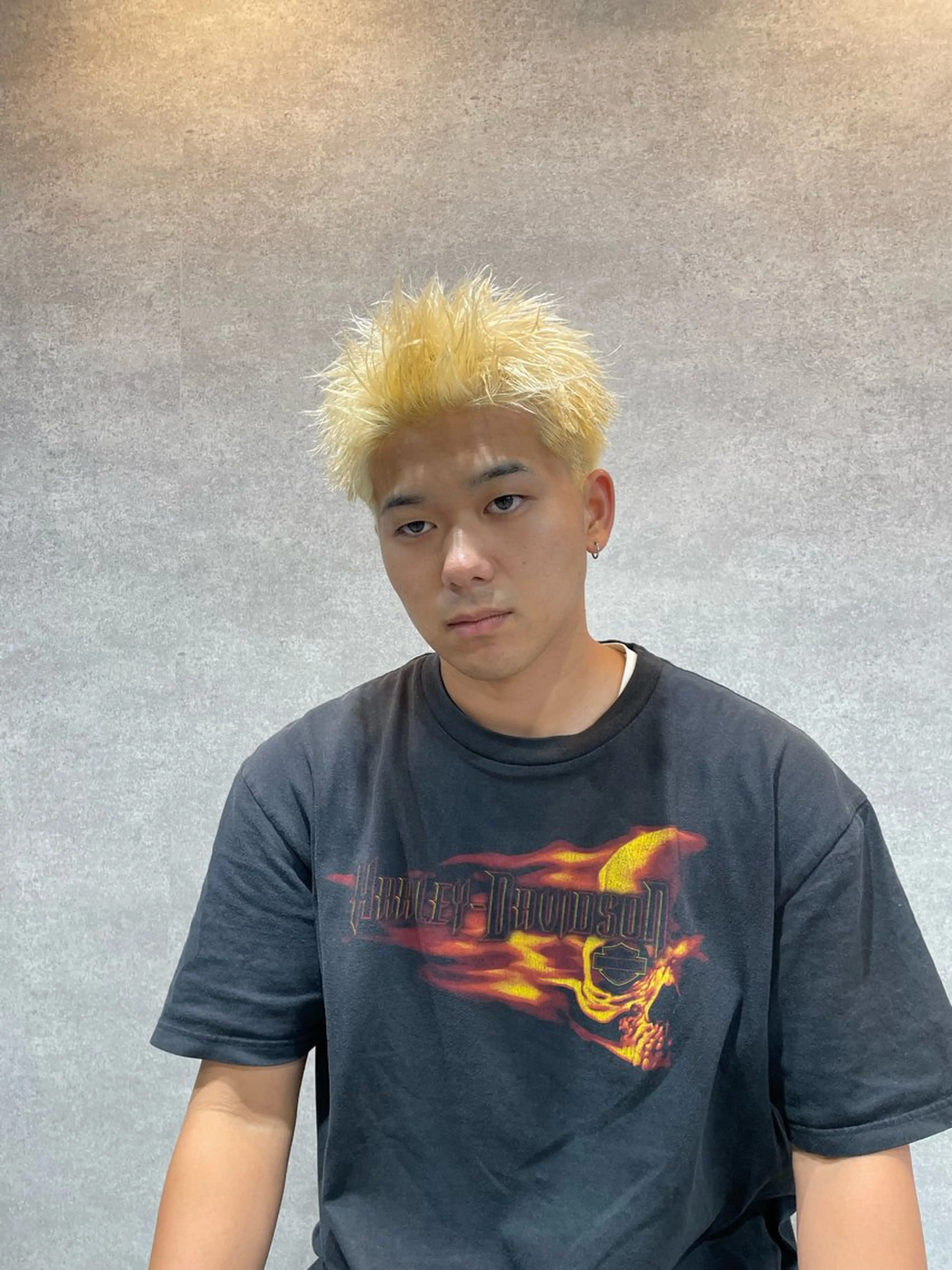 ショート カラー メンズ スパイキーショート ショートヘア カット ヘアカラー 垢抜けハイトーン☀／ 笑顔の美容師／しゅんのヘアスタイル