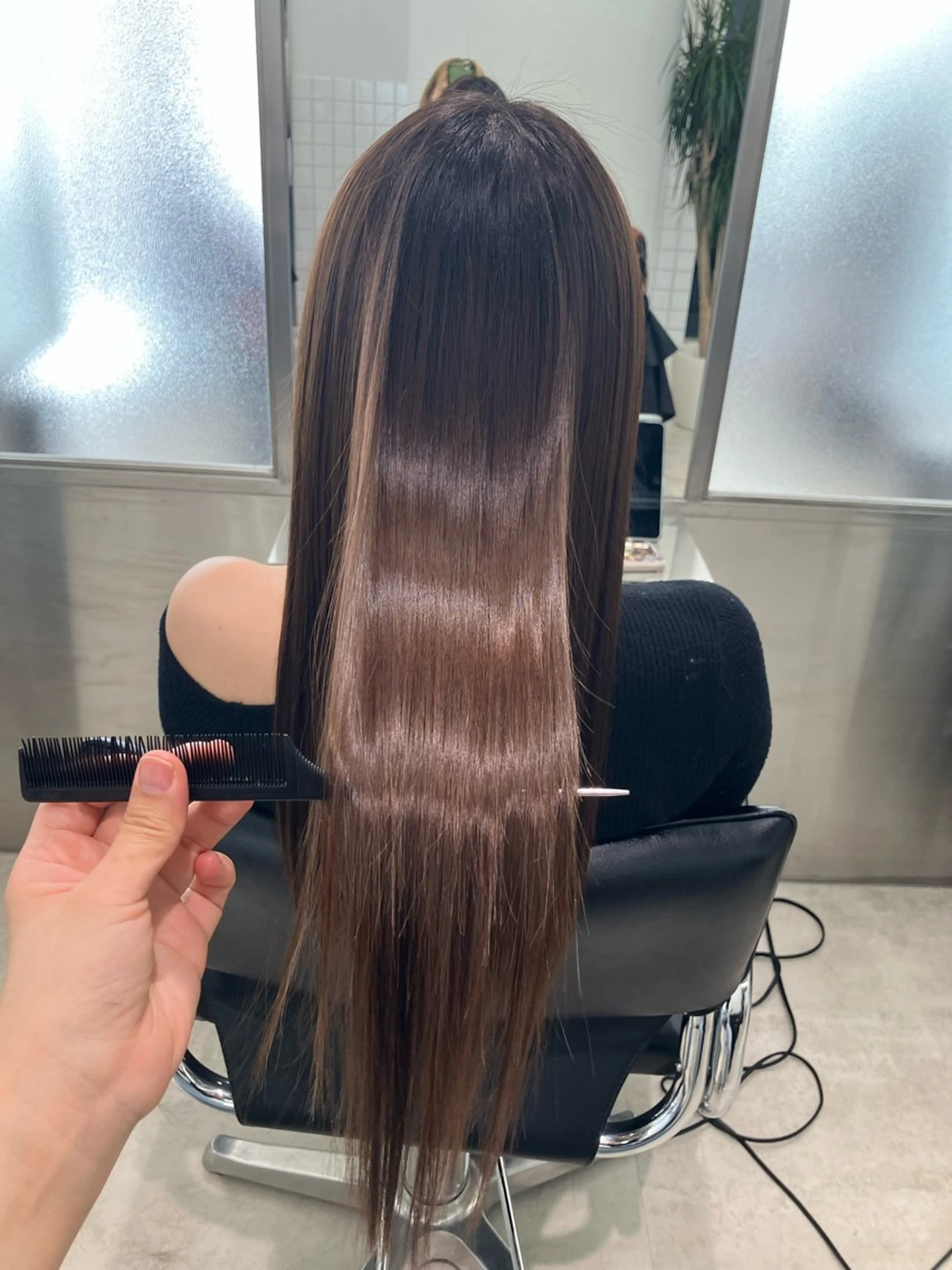 大人気【髪質改善】シルクトリートメント＋高濃度水素カラー+カットの写真