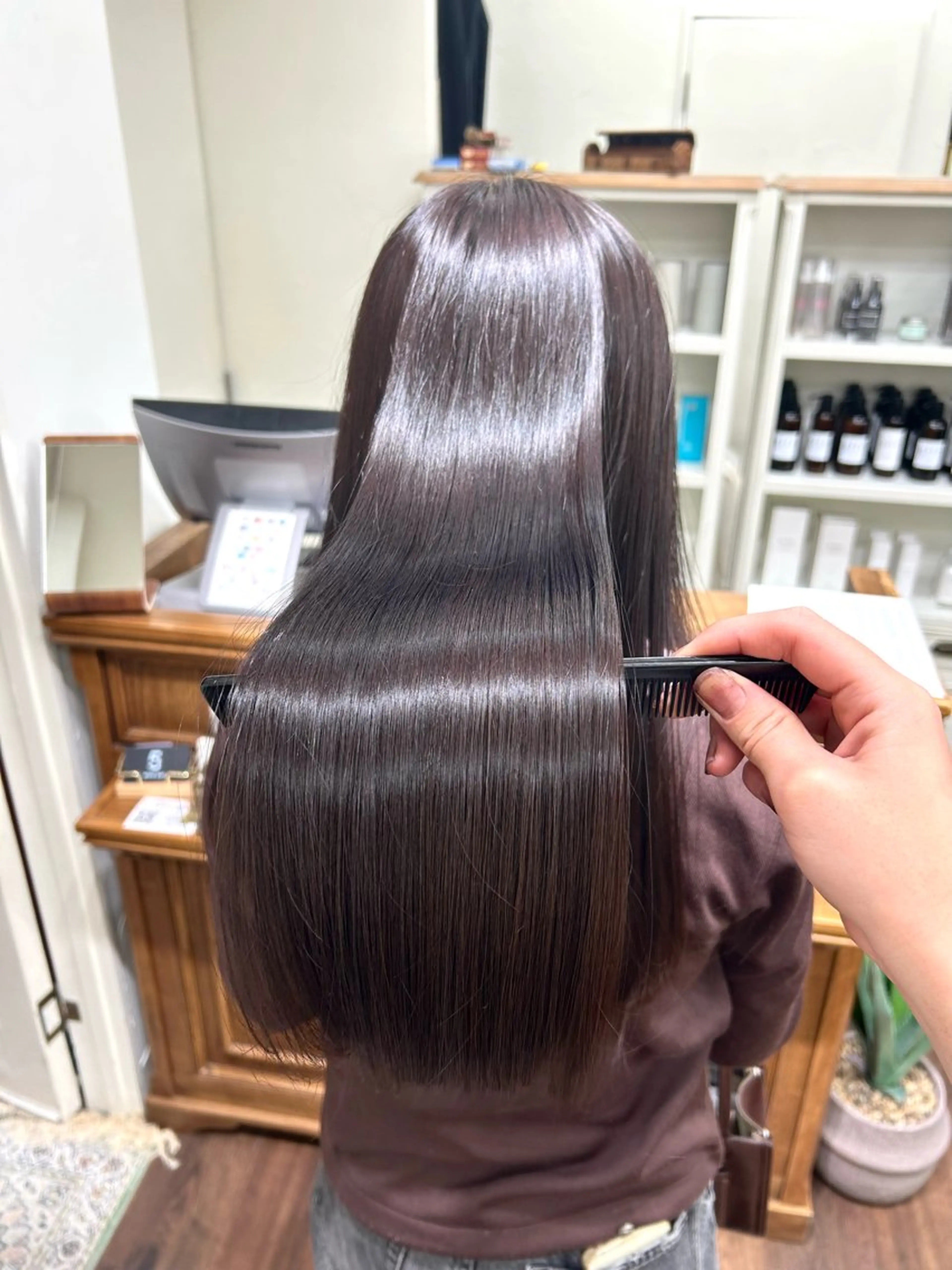 ロング 渋谷/原宿 カラー× トリートメント ｻﾜのヘアスタイル