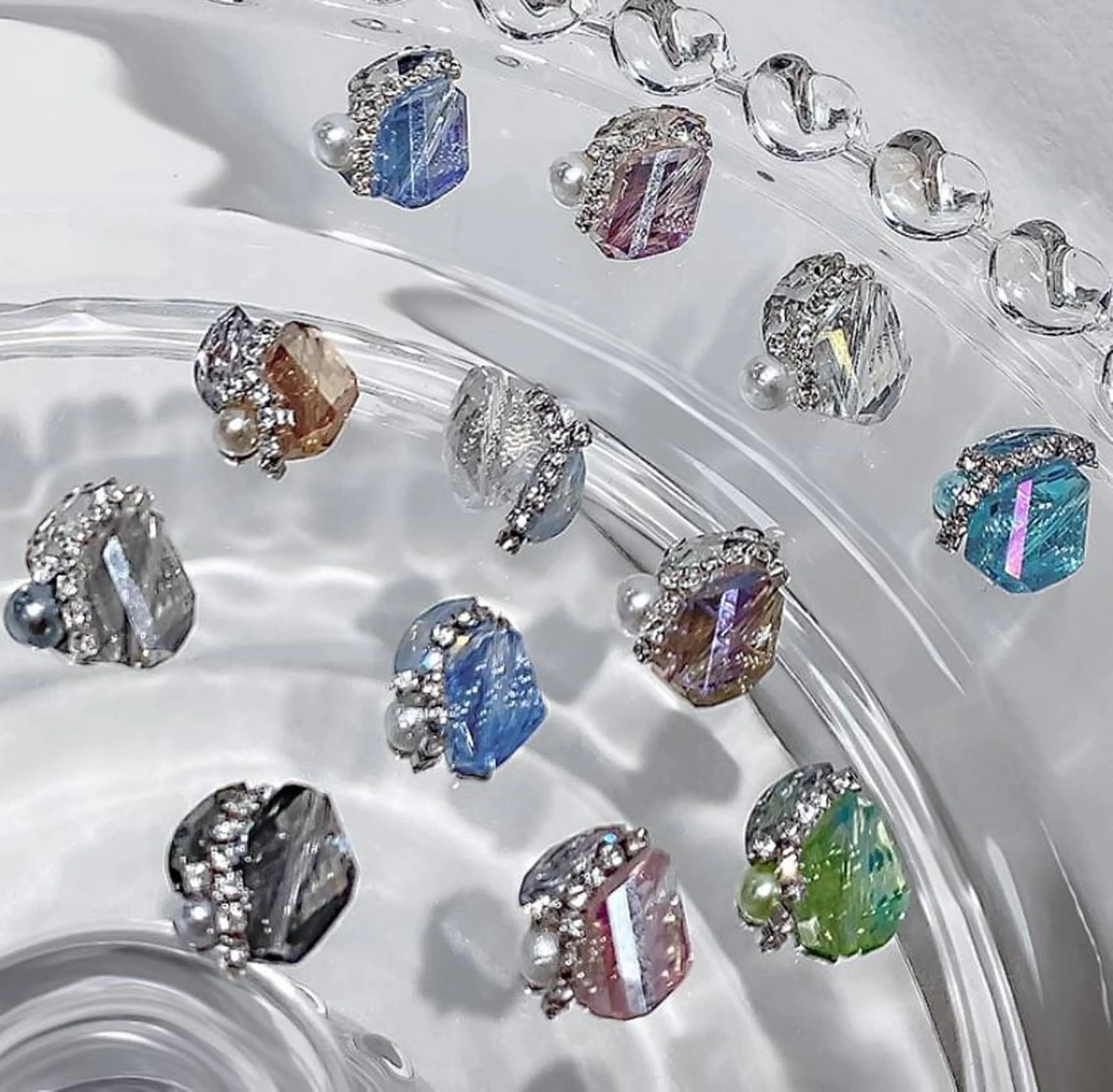 ネイル キラキラネイル I-nailロング /ワンホン/キラキラのネイルデザイン