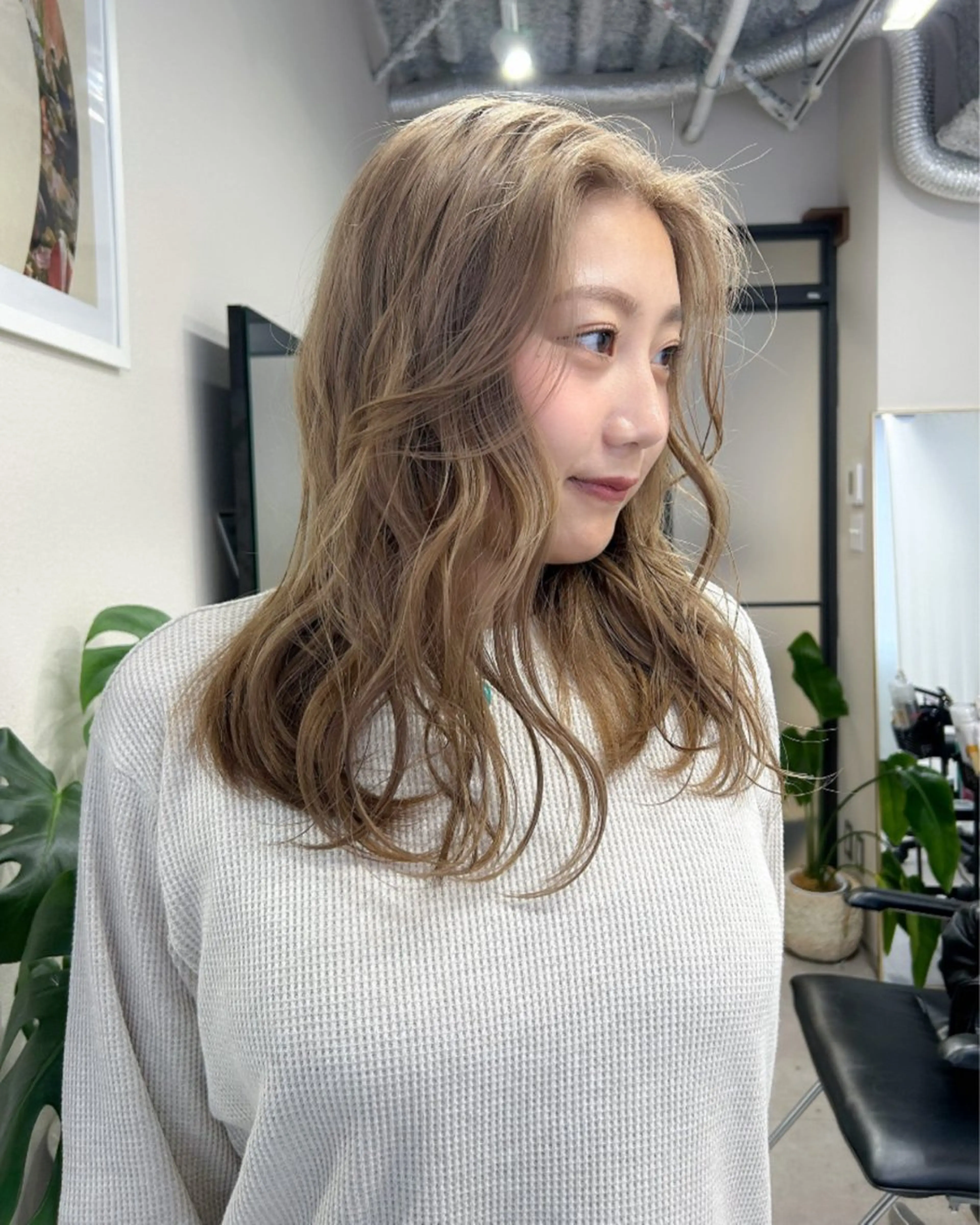 ミディアム カラー パーマ ベージュカラー DOULAQ所属・AKO .のヘアスタイル