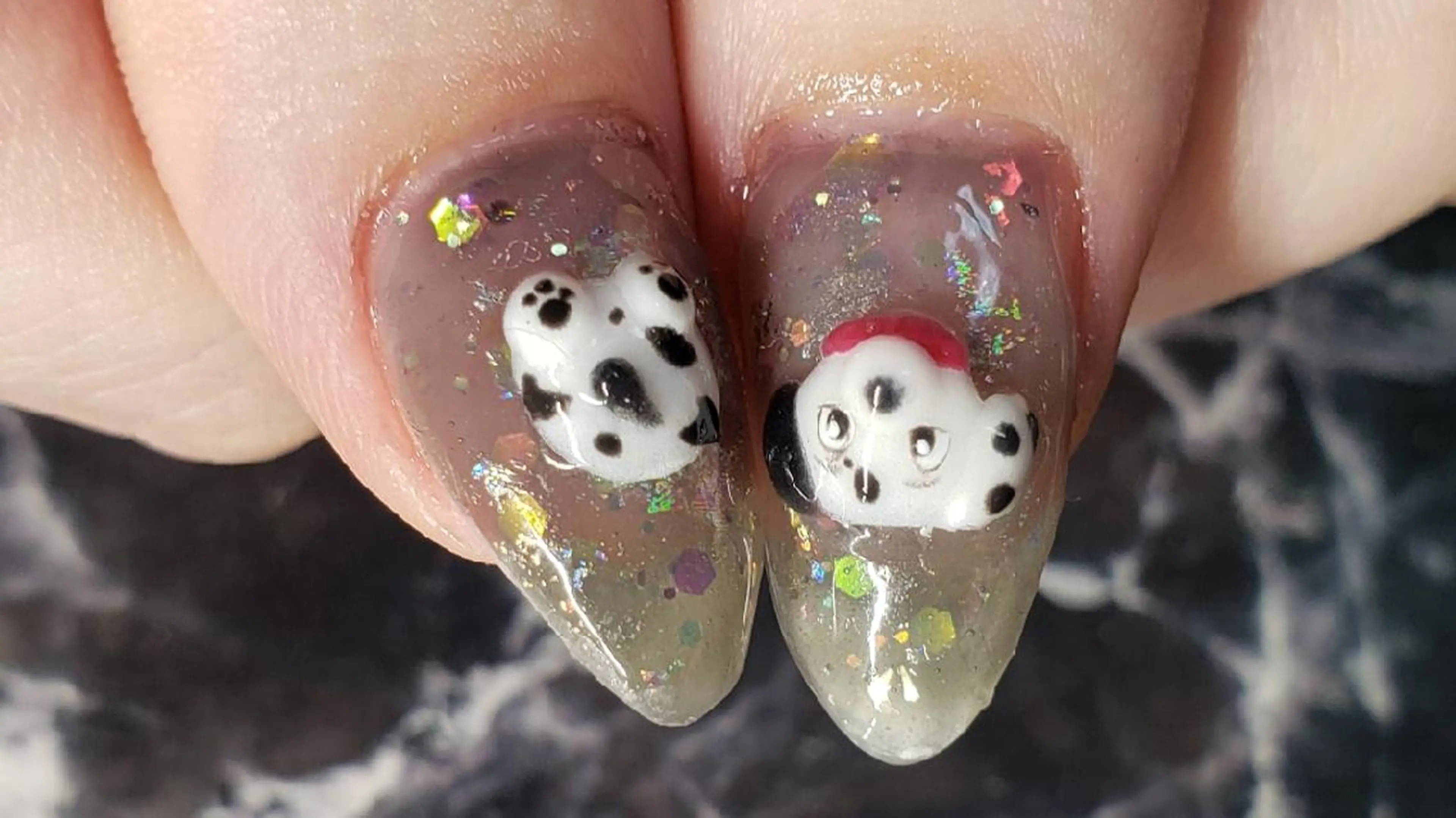 ミディアム ネイル ハンドネイル クロキ 。のネイルデザイン