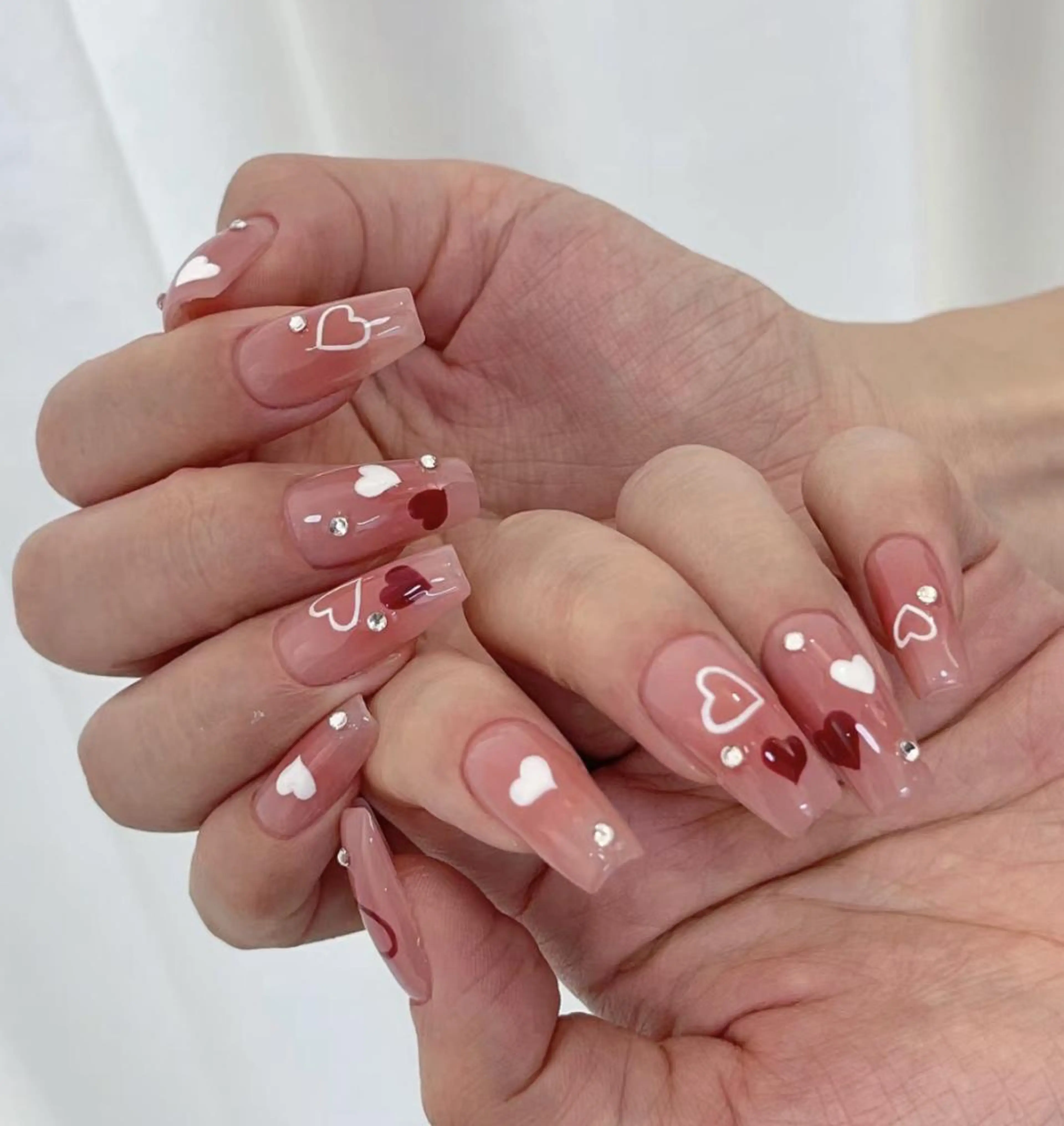 ネイル アートネイル 長さ出し ネイルチップ Queens マオのネイルデザイン