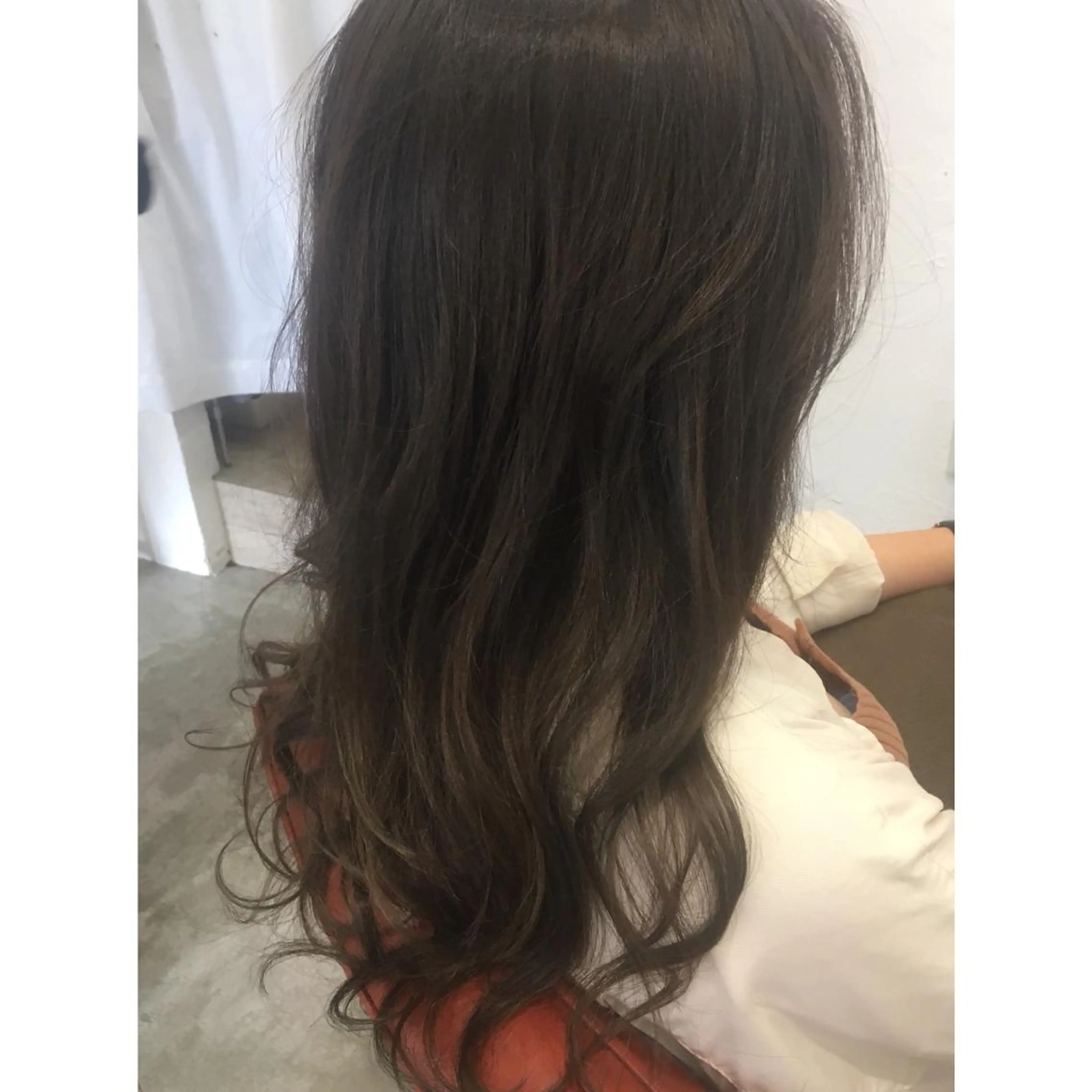 ロング カラー 透明感カラー カット ヘアカラー fio マナミのヘアスタイル