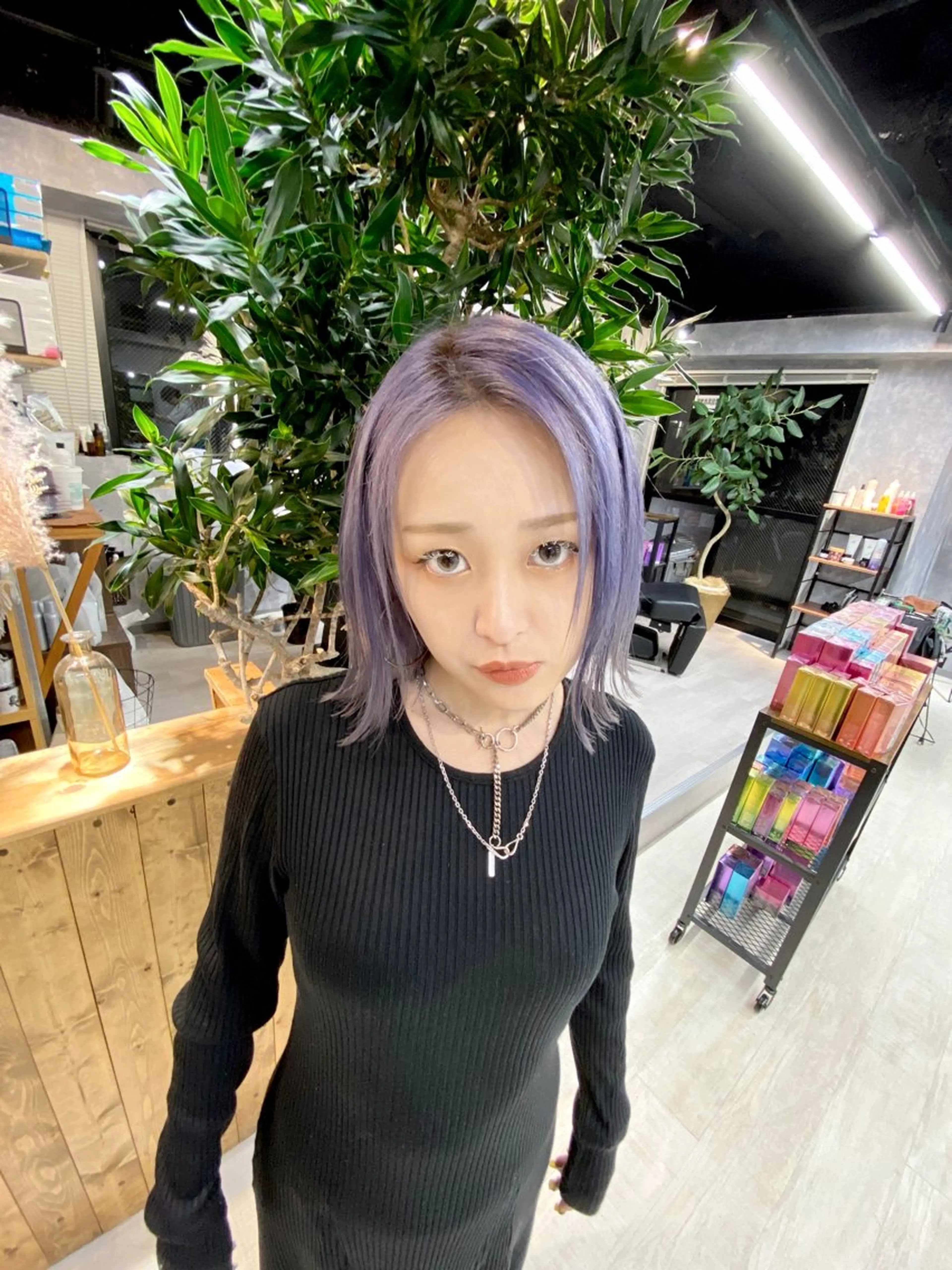 ショート カラー アッシュ アッシュブラック バレイヤージュ ベージュカラー 黒髪 ヘアカラー トリートメント ヘアセット 【.ico】心斎橋 飛田ゆうきのヘアスタイル